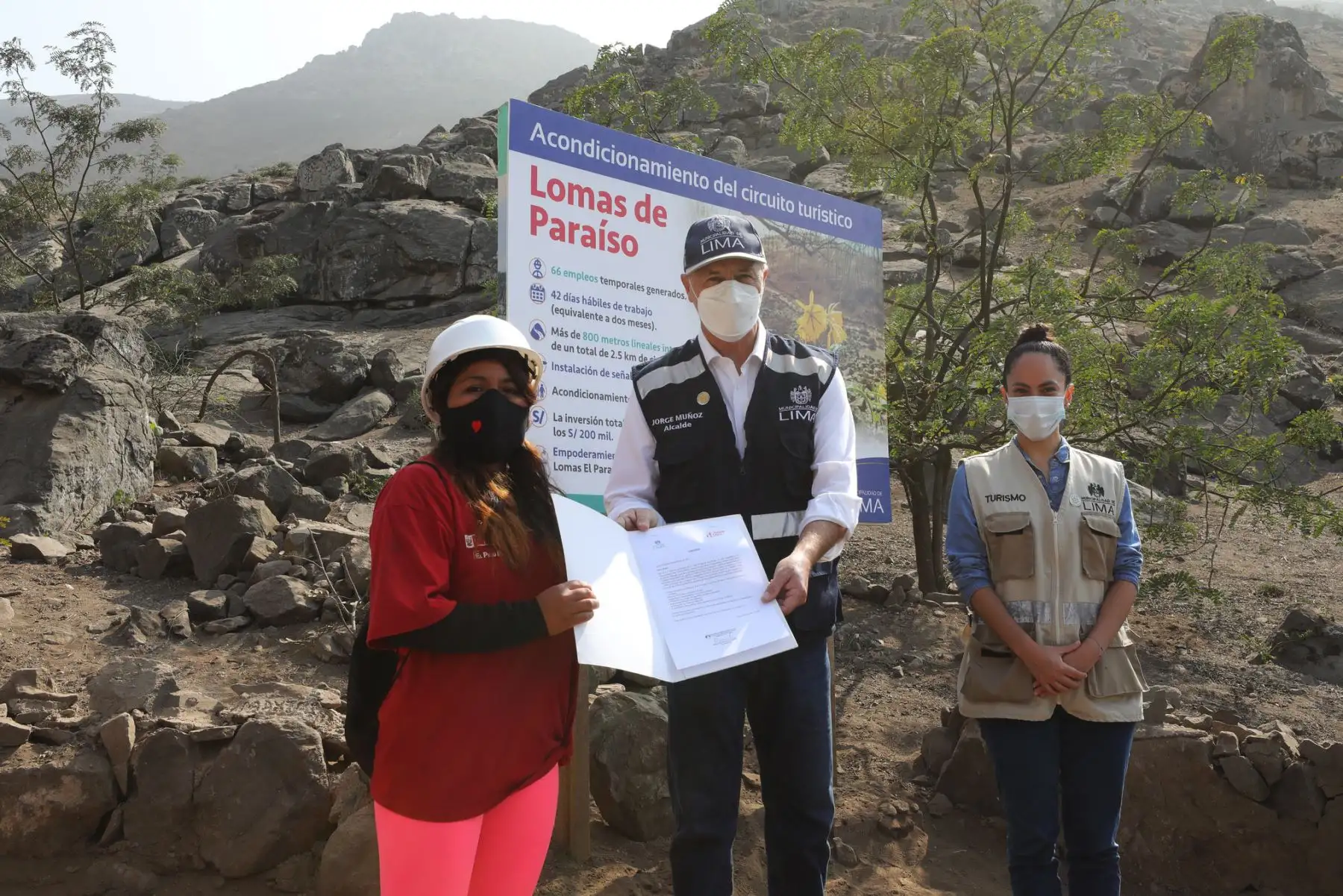 Municipalidad de Lima entrega obra de acondicionamiento turístico en las Lomas de Paraíso en Villa María del Triunfo. Foto: MML