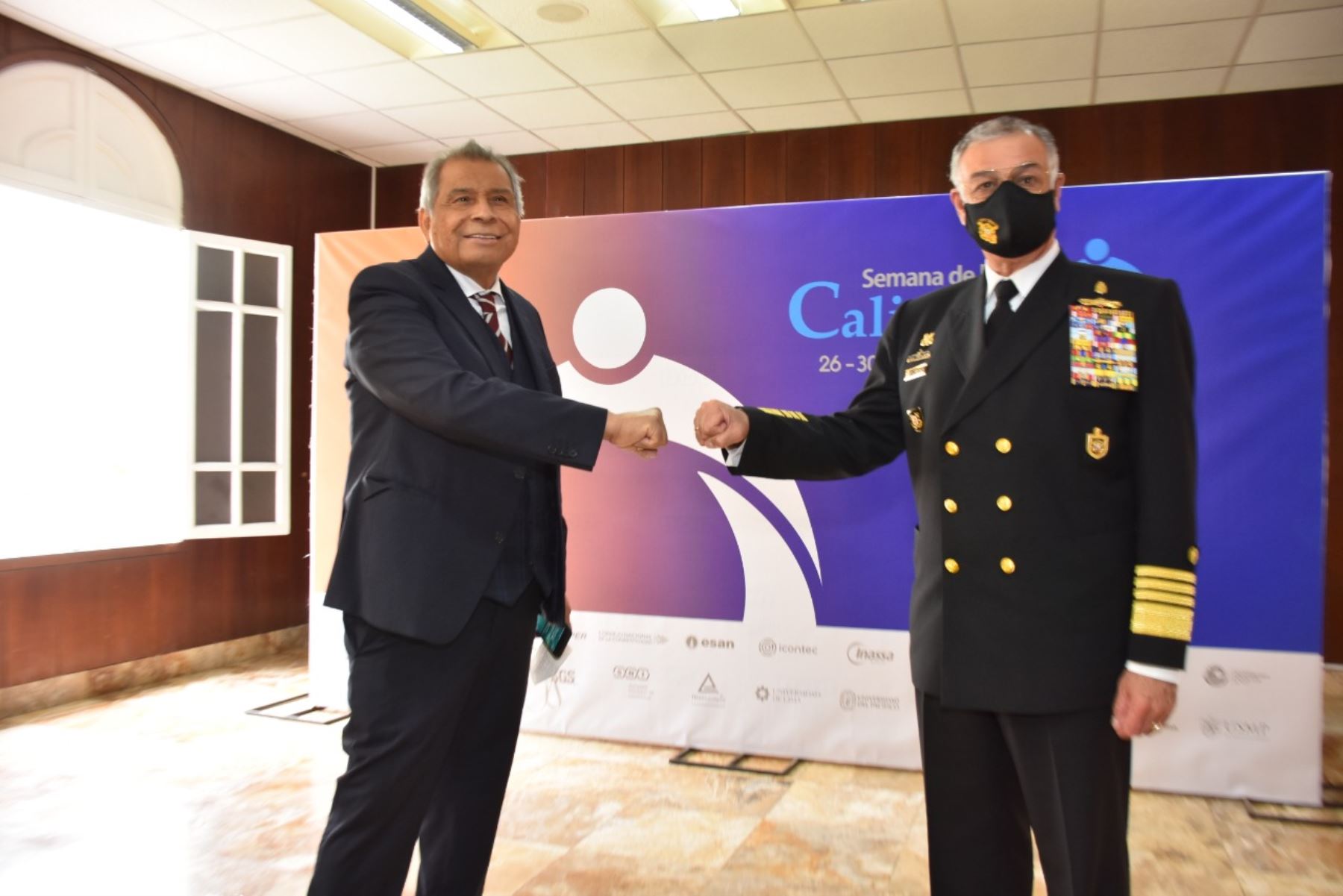 Marina de Guerra del Perú recibió el “Premio Nacional a la Calidad” y la medalla Líder en Calidad categoría Oro