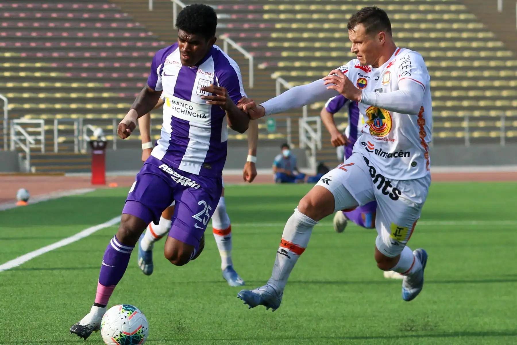 FC Ayacucho ganó 2 - 1 a Alianza Lima por la primera fecha de la fase 2 de la Liga 1, en el estadio San Marcos. Foto: Liga 1