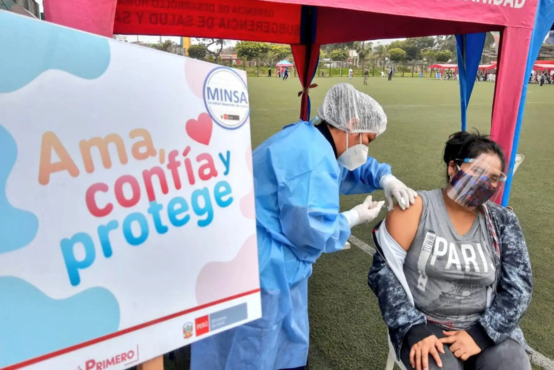 Equipos de respuesta rápida del Minsa realizan descarte de covid-19 a más de 1000 vecinos de Lima Norte con pruebas moleculares en el Centro Rápido de Atención Temporal instalado en el parque ecológico Mayta Cápac en San Martín de Porres.

Foto:ANDINA/MINSA