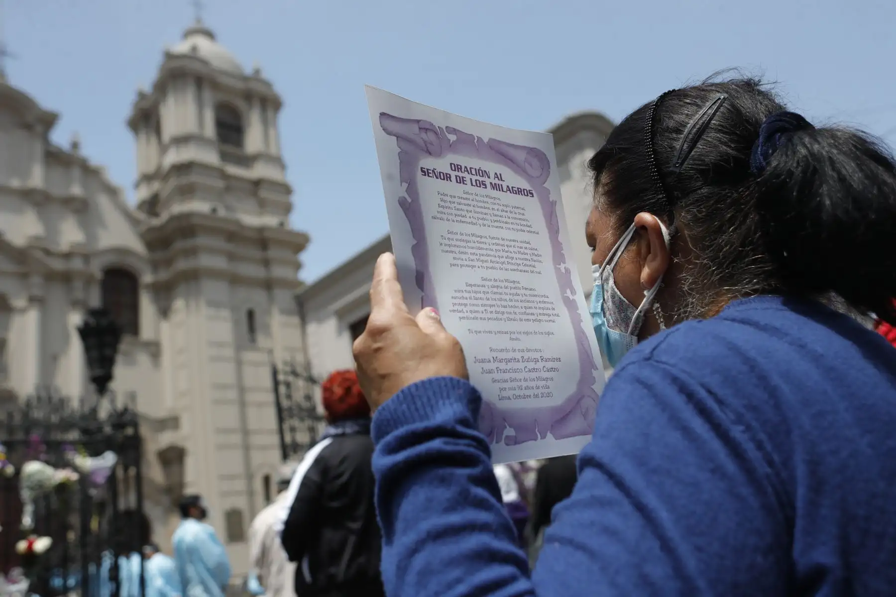 Por segundo año, Señor de los Milagros no saldrá en procesión pero fieles sí podrán visitarlo en iglesia Nazarenas. Foto: ANDINA/Renato Pajuelo
