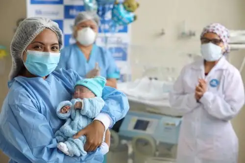 Coronavirus: bebé nacido con 580 gramos vence a la muerte tras 4 meses de lucha. Foto: ANDINA/Difusión.