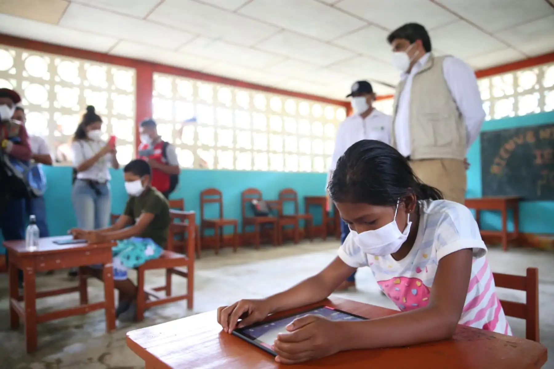 “Estamos preparados para recuperar con ustedes aquello que se haya perdido y también para potenciar lo mucho que hemos ganado en este periodo”, señaló el ministro de Educación, Martín Benavides. Foto: ANDINA/Minedu