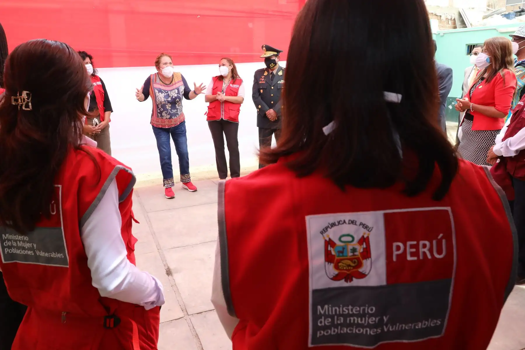 La ministra de la Mujer y Poblaciones Vulnerables, Rosario Sasieta Morales, inauguró el Centro Emergencia Mujer Comisaría PNP Sunampe, que está ubicado en Chincha. Con este local, que atenderá a mujeres y grupo familiar víctimas de violencia, se han abierto ocho nuevos CEM en comisarías en lo que va del año. Foto: Mimp