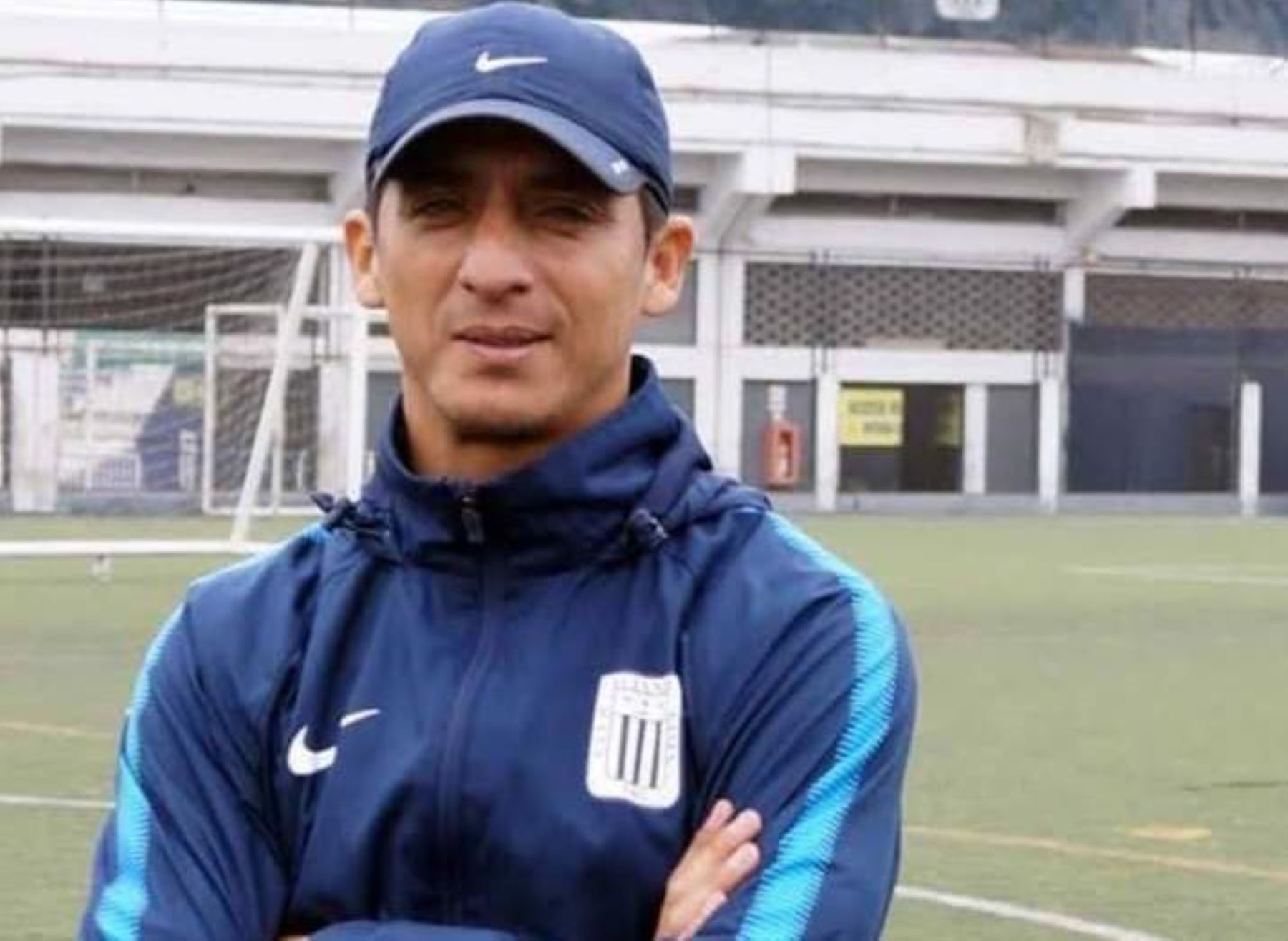Guillermo Salas dirigira a Alianza Lima de manera interina