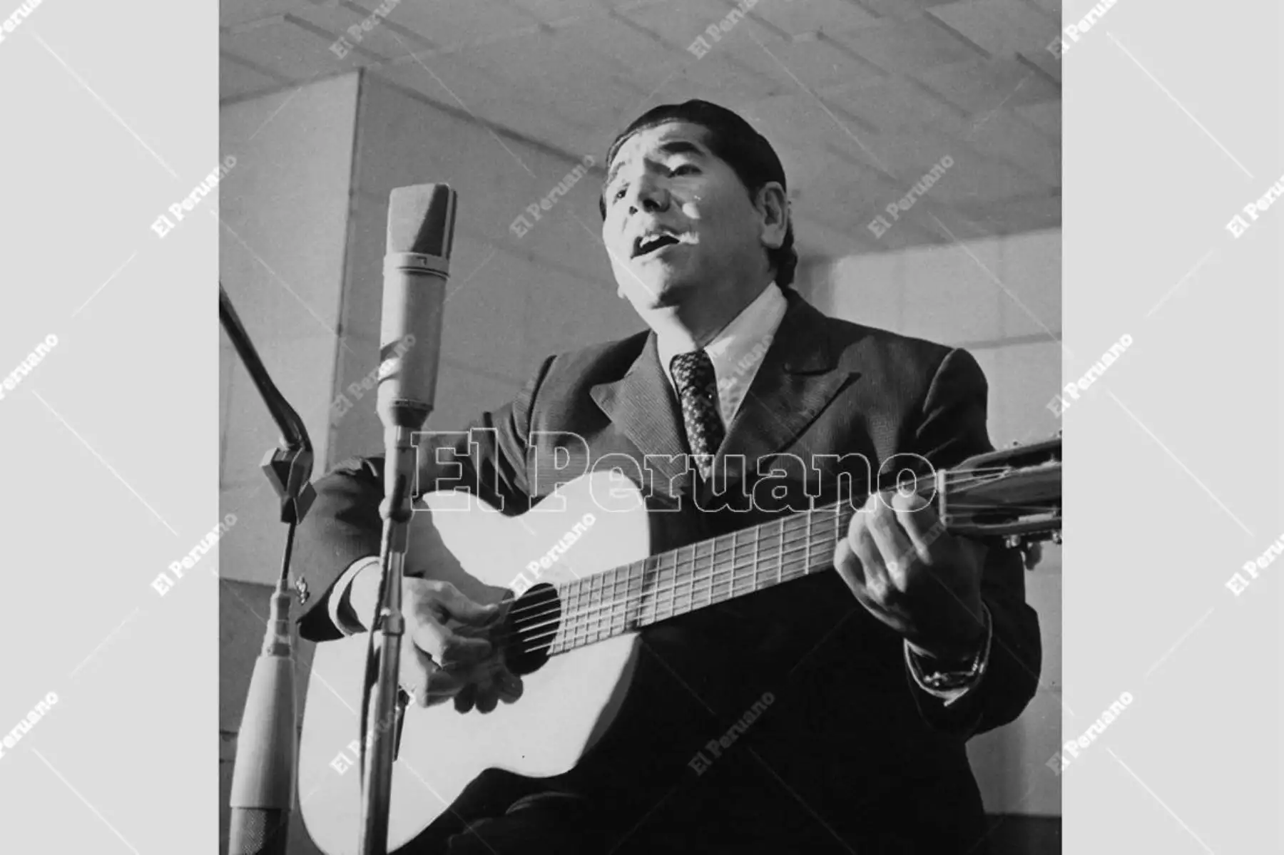 Lima - 1950 / Jorge Pérez, cantante criollo  conocido  como ‘El Carreta’. Foto: Archivo Histórico de El Peruano
