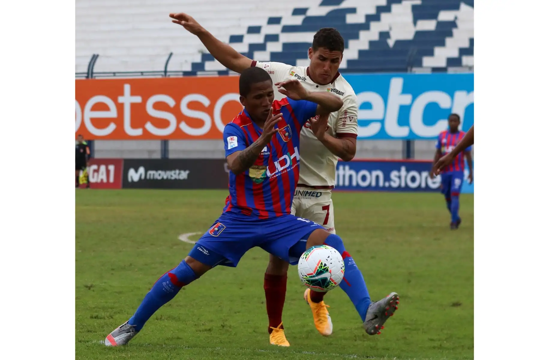 Universitario de deportes gano 1 a 0 a  Alianza UDH, en partido  por la fecha 2 de la fase 2 de la Liga 1, en el estadio Iván Elías Moreno de Villa el Salvador. Foto:ANDINA/ Liga 1