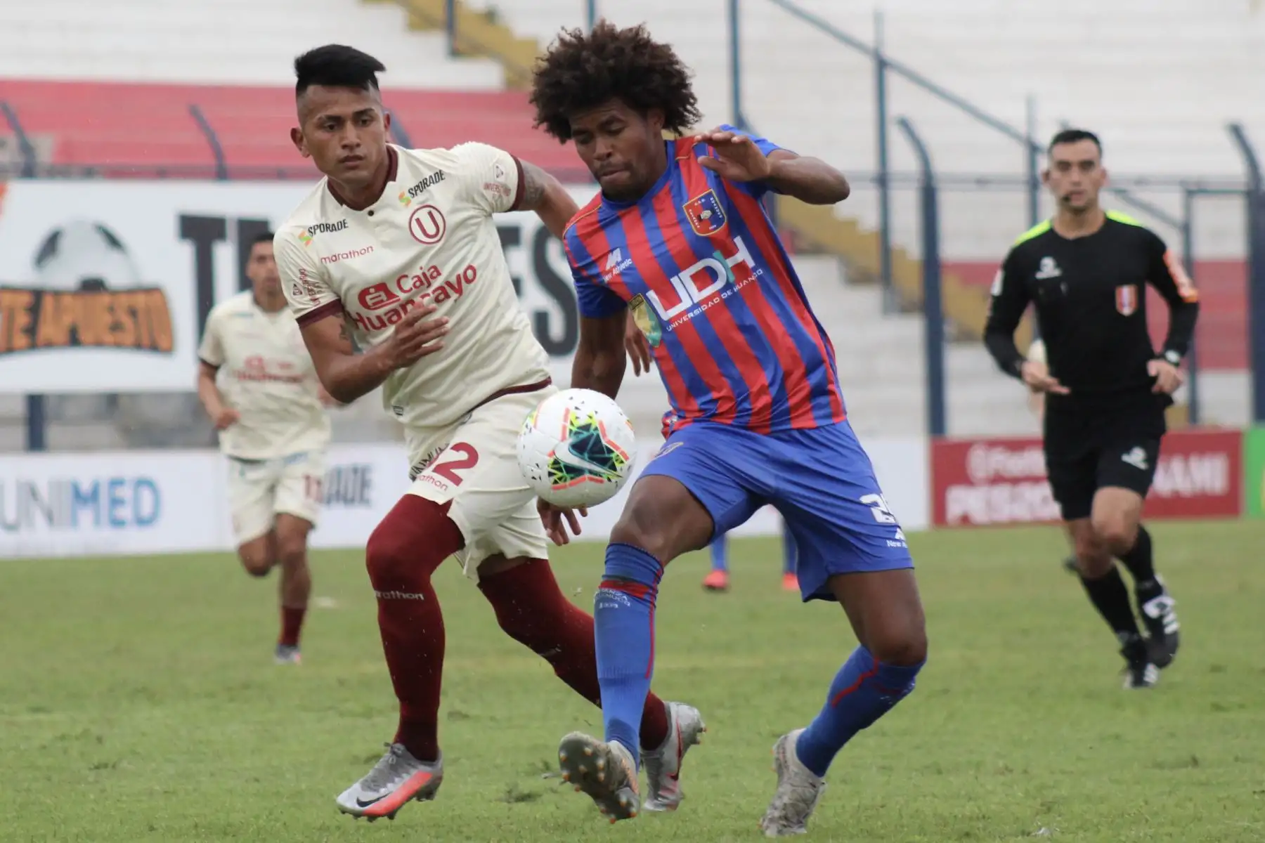 Universitario de deportes gano 1 a 0 a  Alianza UDH, en partido  por la fecha 2 de la fase 2 de la Liga 1, en el estadio Iván Elías Moreno de Villa el Salvador. Foto:ANDINA/ Liga 1