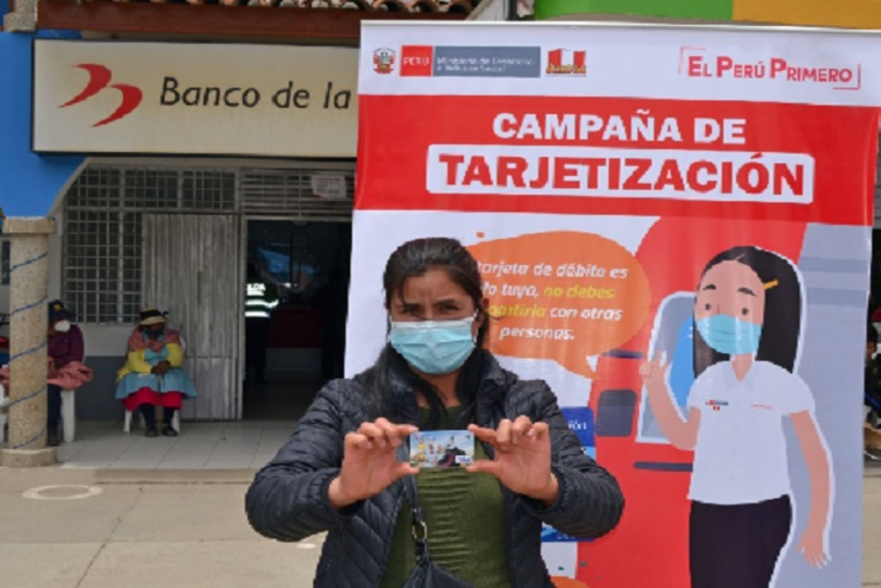 Programa Juntos entrega tarjetas Multired a más de 11,000 usuarias en Junín