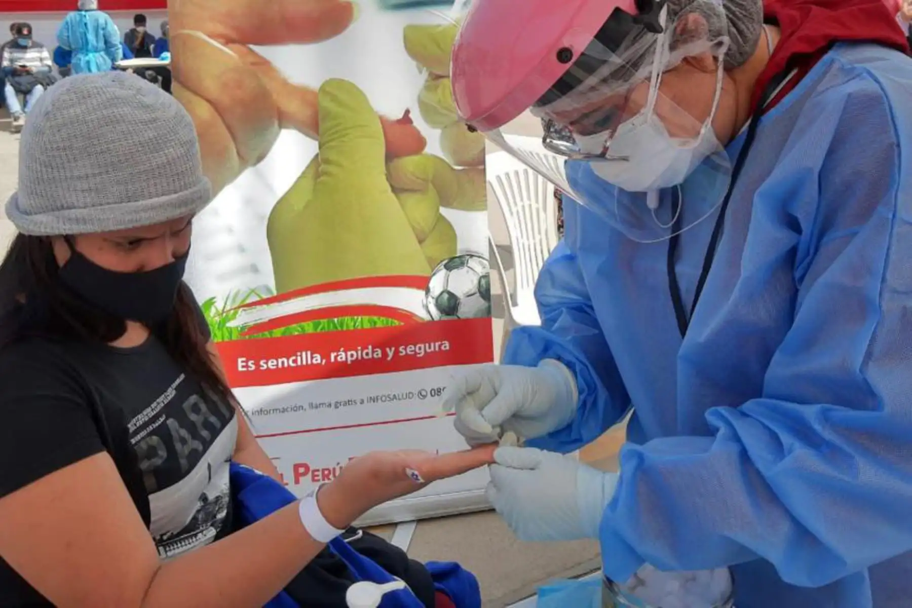 Perú tiene una alta cobertura de tratamiento, llega al 80 % de las personas que viven con el virus del VIH/sida. Foto: ANDINA/Minsa.