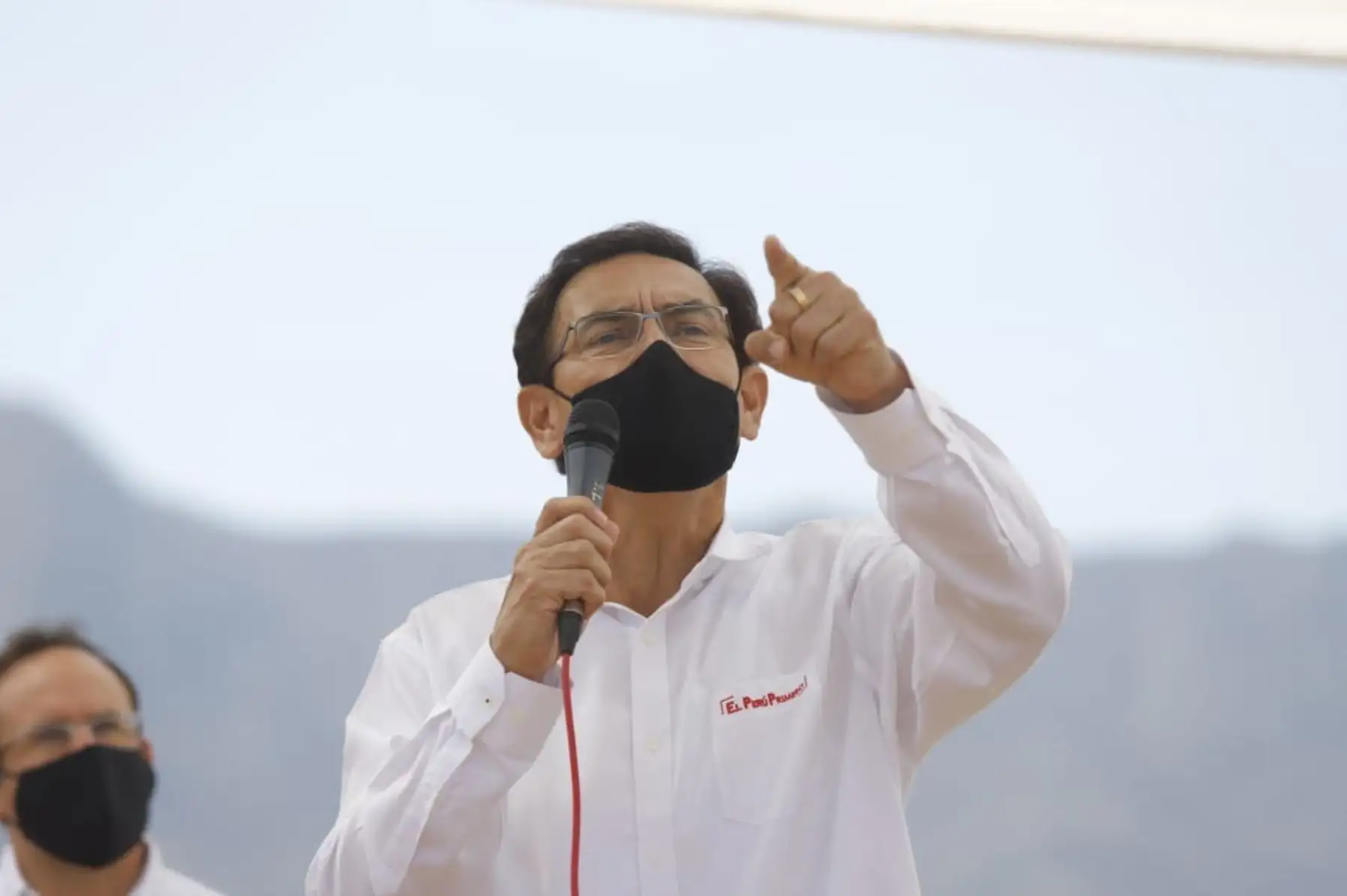 El presidente Martin Vizcarra, participa en el lanzamiento de la obra de “Mejoramiento y Regulación del Sistema de Riego del Valle del Río Zaña”, proyecto que beneficiará a los agricultores de los distritos de Lagunas, Zaña, Cayaltí, Nueva Arica y Oyotún. Foto: ANDINA/ Prensa Presidencia El presidente Martin Vizcarra, participa en el lanzamiento de la obra de “Mejoramiento y Regulación del Sistema de Riego del Valle del Río Zaña”, proyecto que beneficiará a los agricultores de los distritos de Lagunas, Zaña, Cayaltí, Nueva Arica y Oyotún. Foto: ANDINA/ Prensa Presidencia