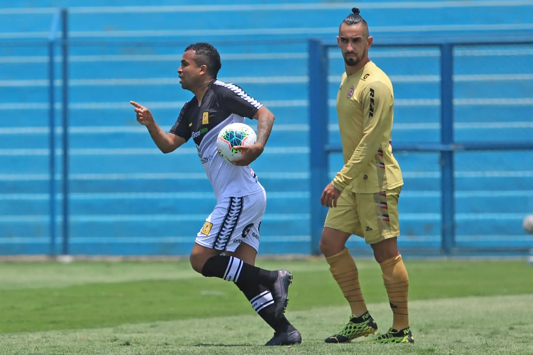 UTC y Cantolao se enfrentan por la tercera jornada de la fase 2 de la Liga 1, en el estadio Alberto Gallardo. Foto: Liga 1