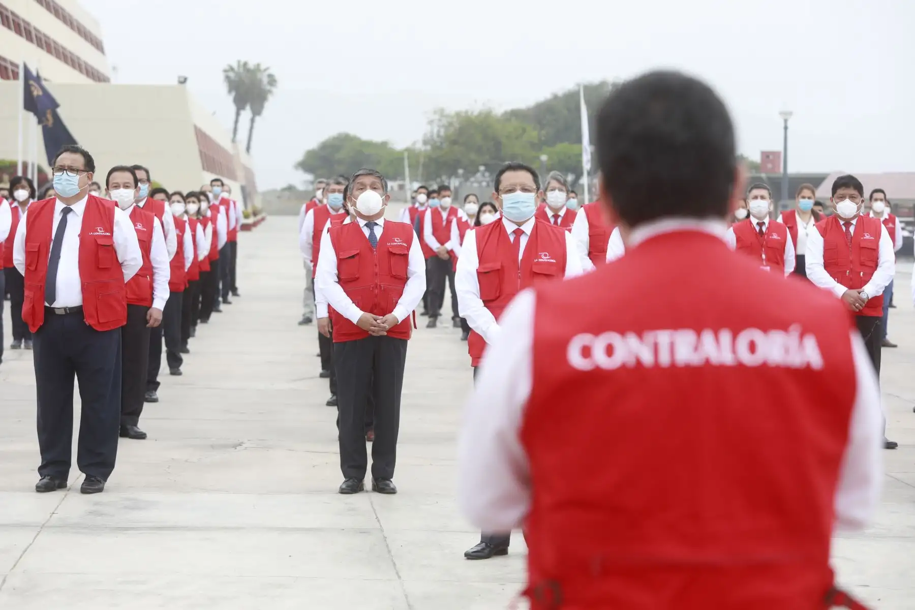 En el marco del Mega Operativo de Control Regional en el Callao, la Contraloría General inició 262 intervenciones, de las cuales 188 corresponden a servicios de control posterior y simultáneo, en 55 entidades públicas con ámbito de acción en la provincia constitucional, a nivel de gobierno nacional, regional y local, poniendo en práctica una nueva estrategia de control gubernamental en la lucha contra la corrupción y la inconducta funcional, informó hoy el Contralor General, Nelson Shack.

Foto:ANDINA/Contraloría