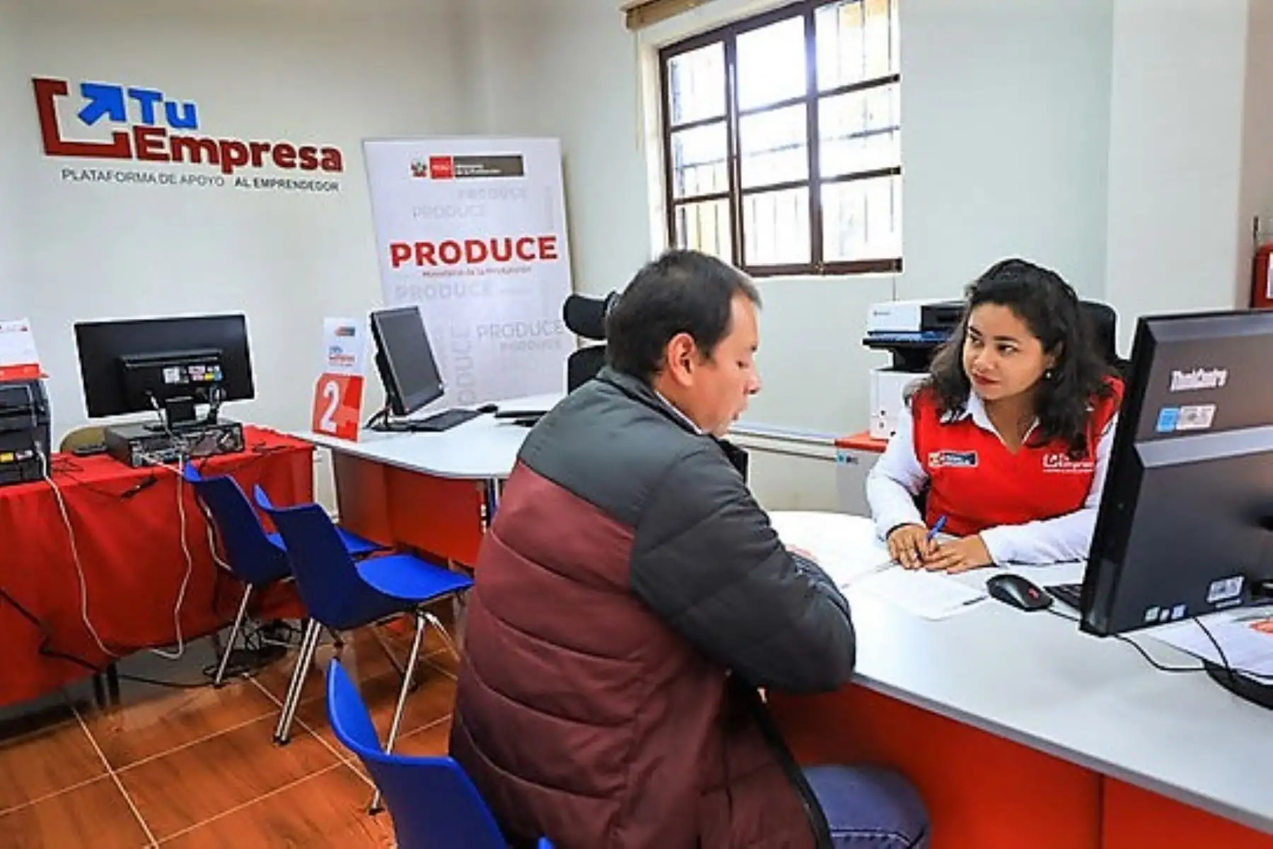 Módulo de atención al público del programa nacional Tu Empresa, en imagen de archivo. ANDINA/Difusión
