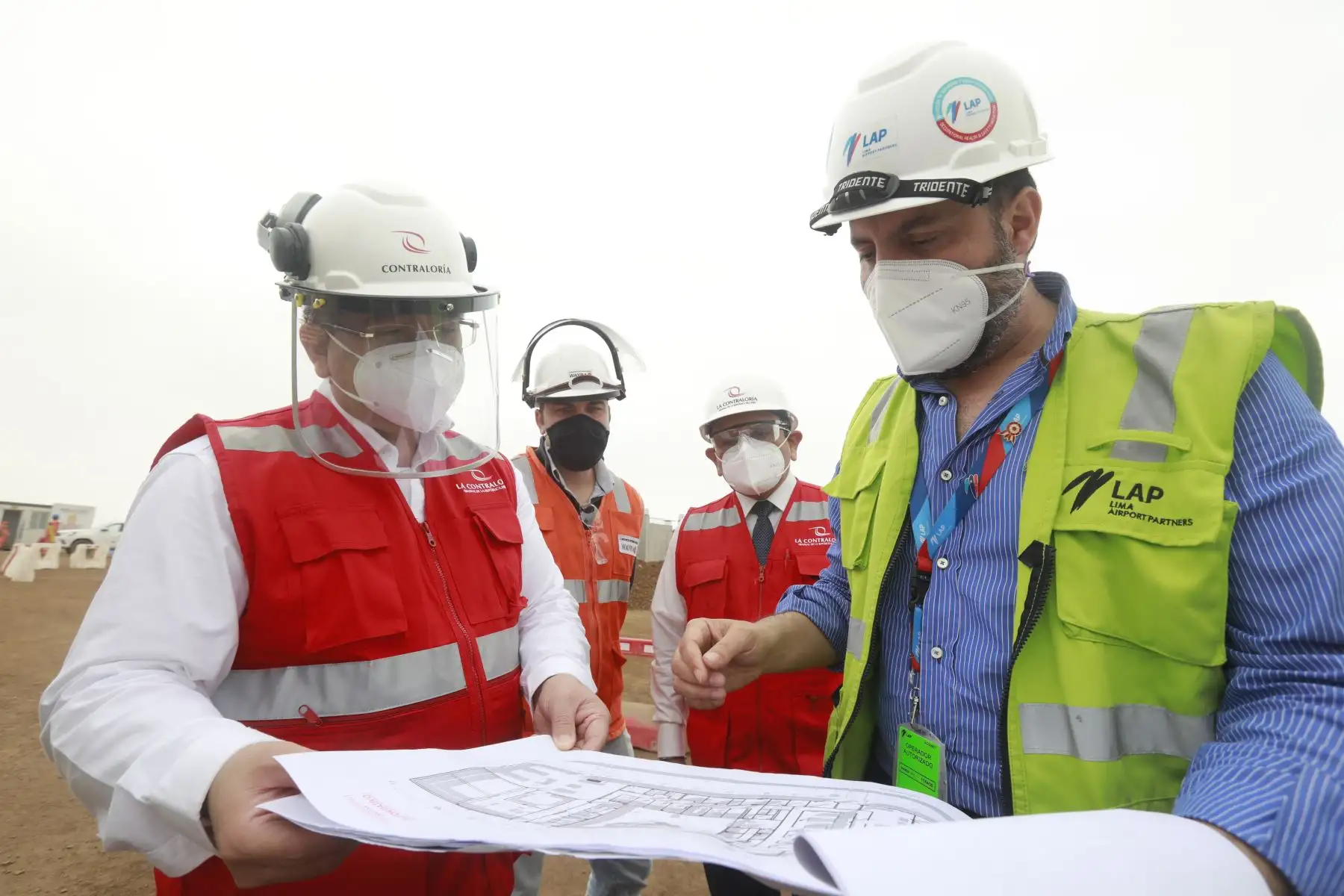 En el marco del Mega Operativo de Control Regional en el Callao, el Contralor General, Nelson Shack, anunció hoy que su institución impulsará el reinicio de los trabajos de construcción de la obra vial paralizada Costa Verde - tramo Callao, a cargo del Gobierno Regional de esta provincia, para su culminación al amparo del Decreto de Urgencia 008-2019 sobre la reactivación de obras paralizadas. Foto: Contraloría