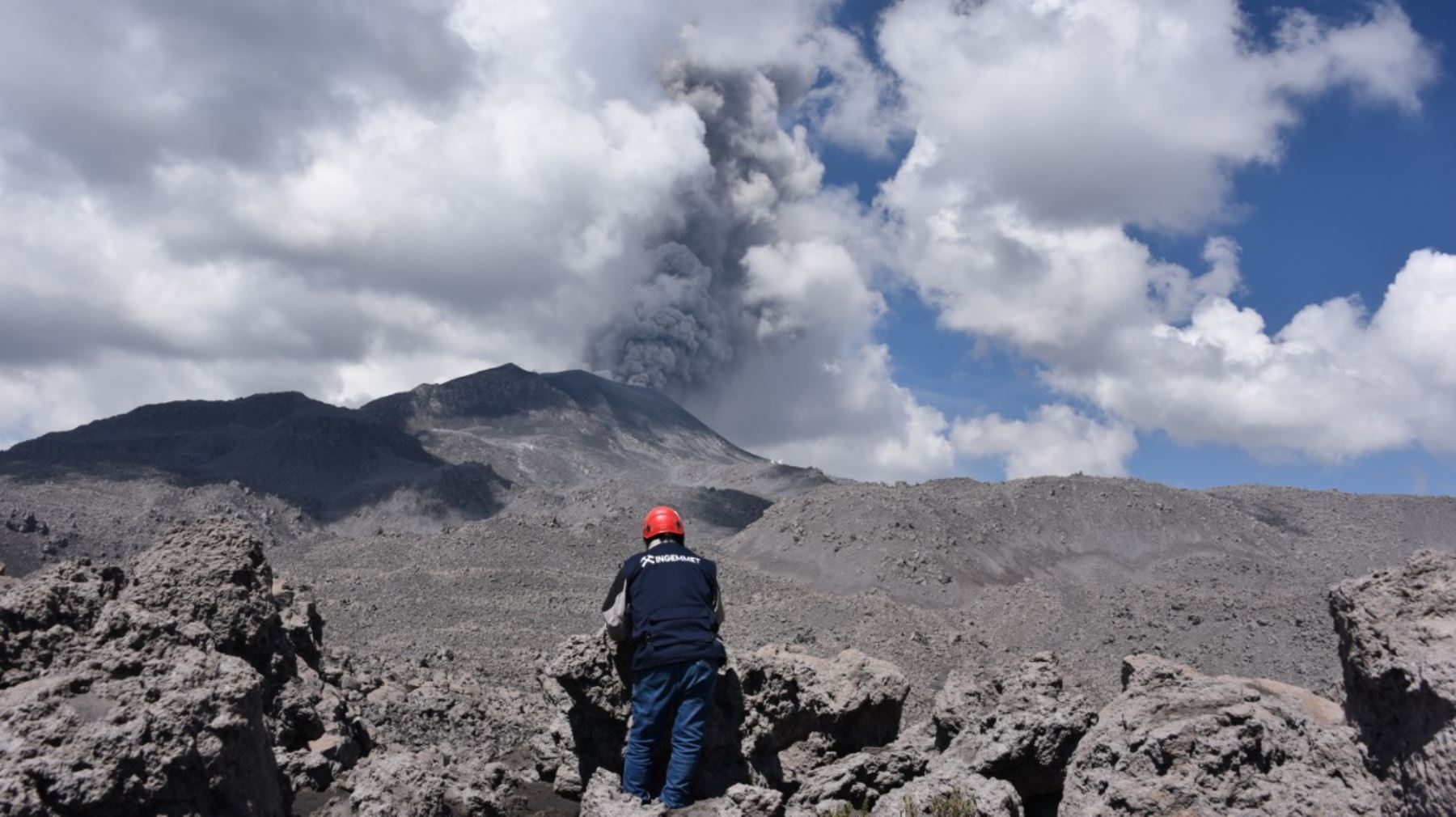El Sabancaya es uno de los estratovolcanes más jóvenes del Perú y es parte del complejo volcánico Ampato-Sabancaya-Hualca Hualca. Foto: ANDINA/Difusión