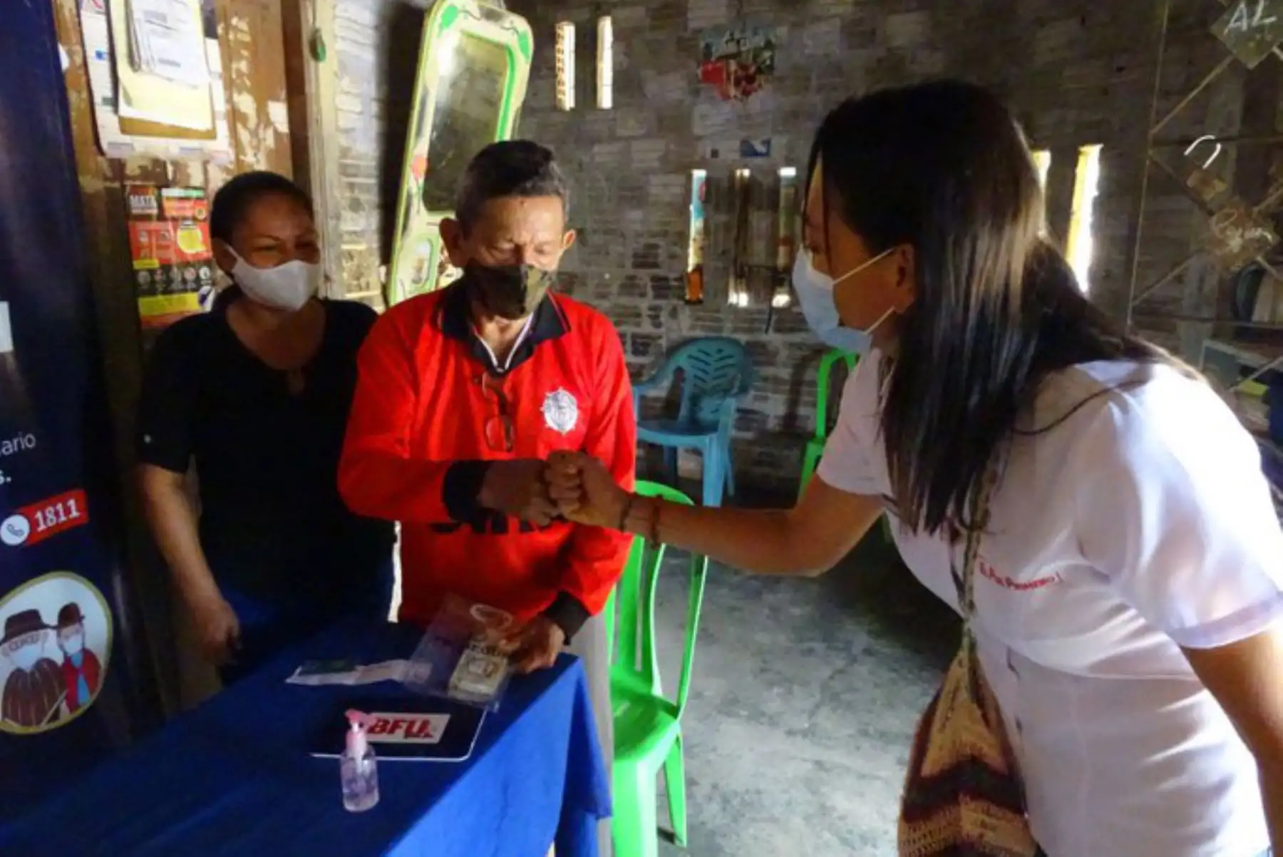 Ministra de Desarrollo e Inclusión Social, Patricia Donayre supervisa la entrega a domicilio del Bono Familiar Universal 