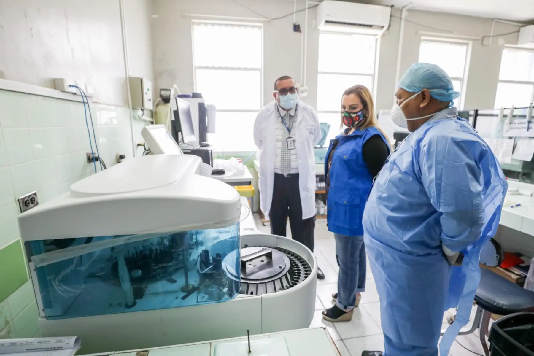 Después de 11 años, el Hospital Gustavo Lanatta Lujan  contará con un tomógrafo de última generación de 128 cortes, sala de observación y procesamiento. En 45 días se entregará el laboratorio más grande  del norte de chico de Lima y estará en Huacho.
Foto: Essalud