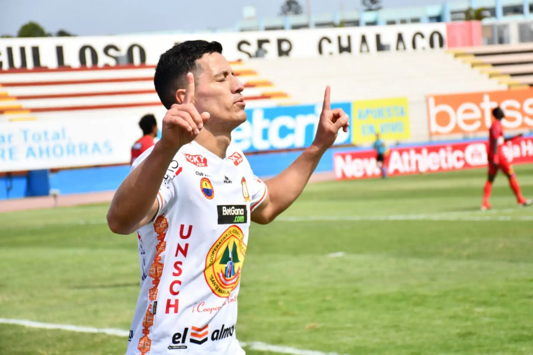 Sport Huancayo y Ayacucho F.C. se enfrentan por la fecha 5 - Fase 2 de la Liga 1 en el estadio Miguel Grau del Callao. Carlos Olascuaga celebra luego de anotarle al Sport Huancayo.

Foto: FPF