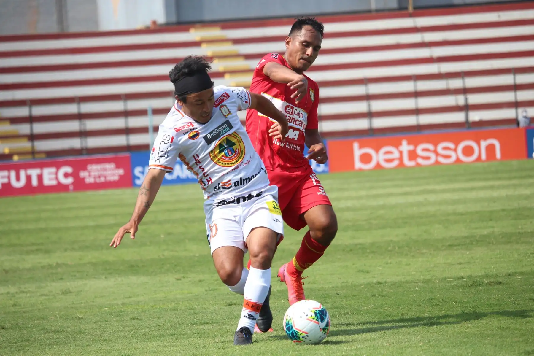 Sport Huancayo y Ayacucho F.C. se enfrentan por la fecha 5 - Fase 2 de la Liga 1 en el estadio Miguel Grau del Callao.

Foto: FPF