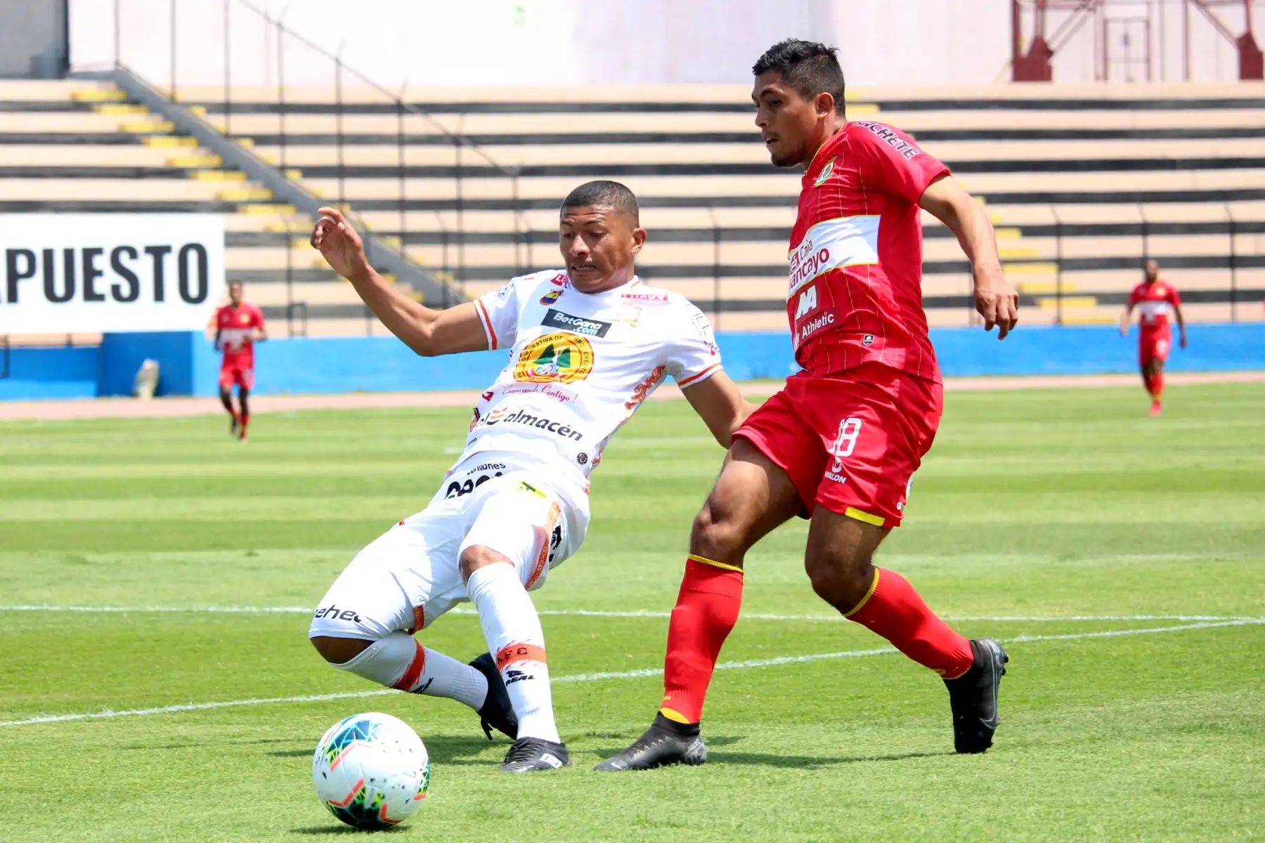 Sport Huancayo y Ayacucho F.C. se enfrentan por la fecha 5 - Fase 2 de la Liga 1 en el estadio Miguel Grau del Callao.

Foto: FPF