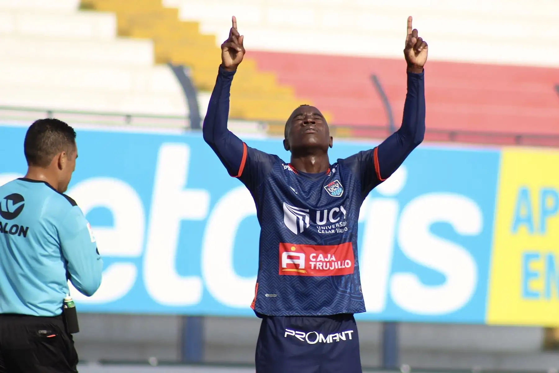 Alianza Lima se enfrentó a César Vallejo en el estadio Iván Elías de Villa El Salvador por la fecha 5 de la Fase 2. Al final el cuadro trujillllano goleó 4-1 al conjunto de La Victoria. Foto: Liga 1