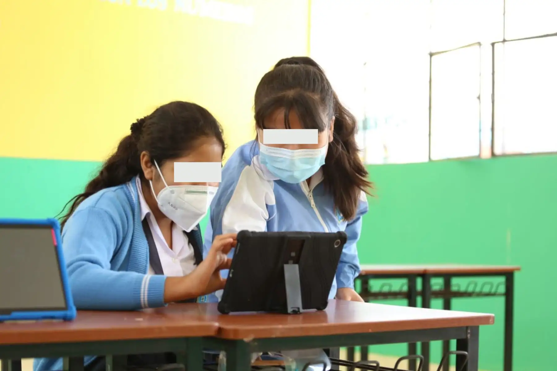 Ministerio de Educación verifica en Piura que las tabletas electrónicas eran usadas con fines distintos a los pedagógicos. Foto: ANDINA/difusión.