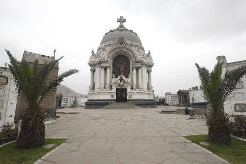 Un día como hoy, se inauguró  la Cripta de los Héroes en el Cementerio Museo Presbítero Matías Maestro