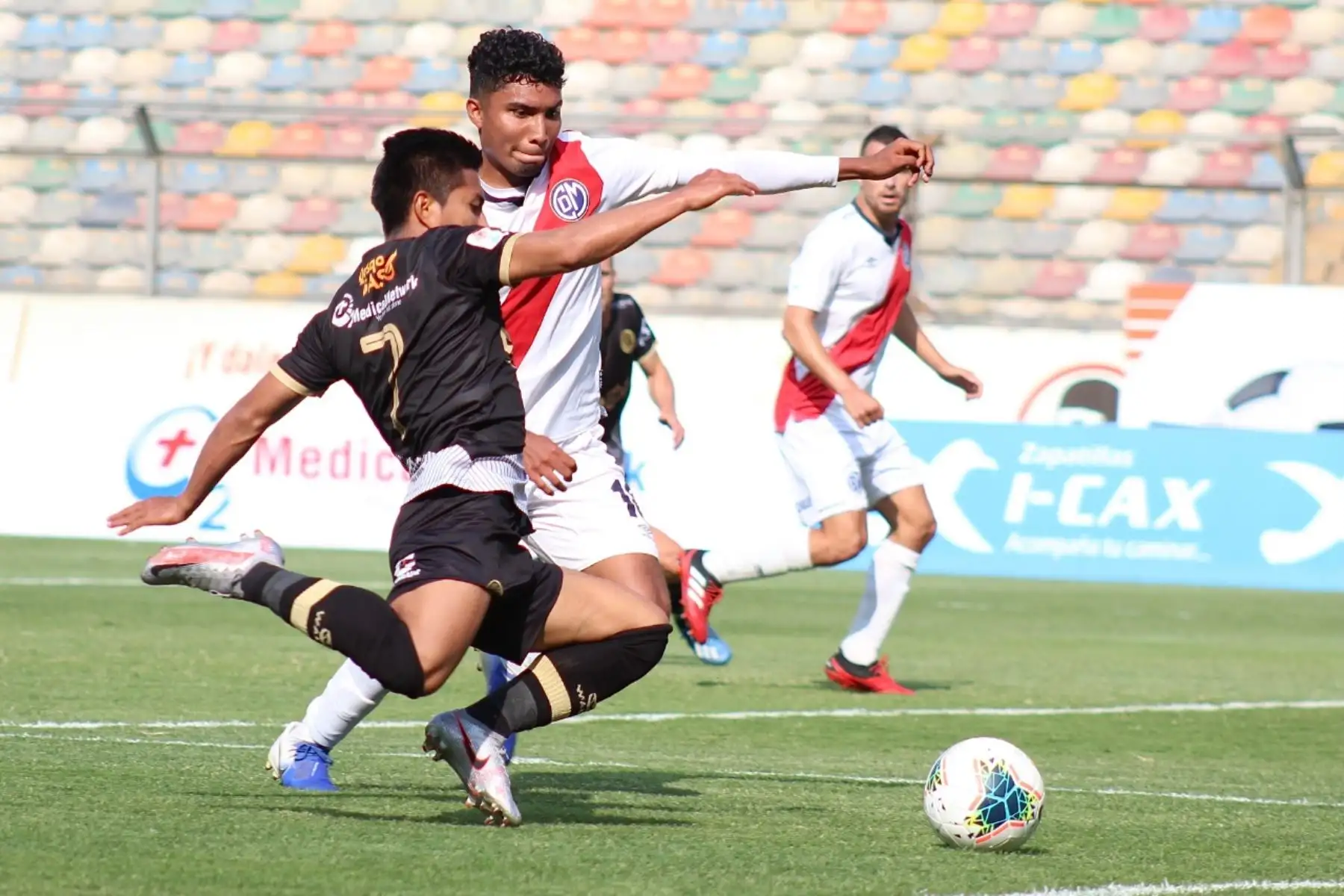 Cusco F.C y Deportivo Municipal empataron 1-1 en el Estadio Monumental por la fecha 5 de la fase 2. Foto: Liga 1