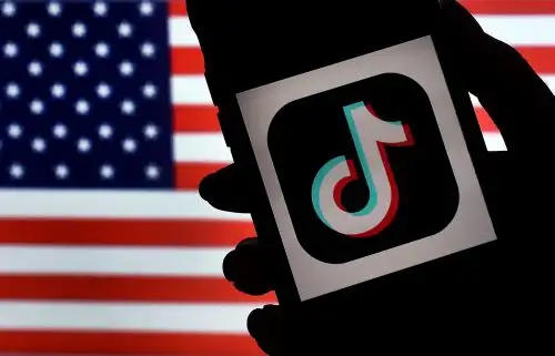 El mandatario ha acusado durante meses, sin pruebas, a la popular plataforma de intercambio de videos de suministrar datos de usuarios estadounidenses al gobierno de Pekín. Foto: AFP