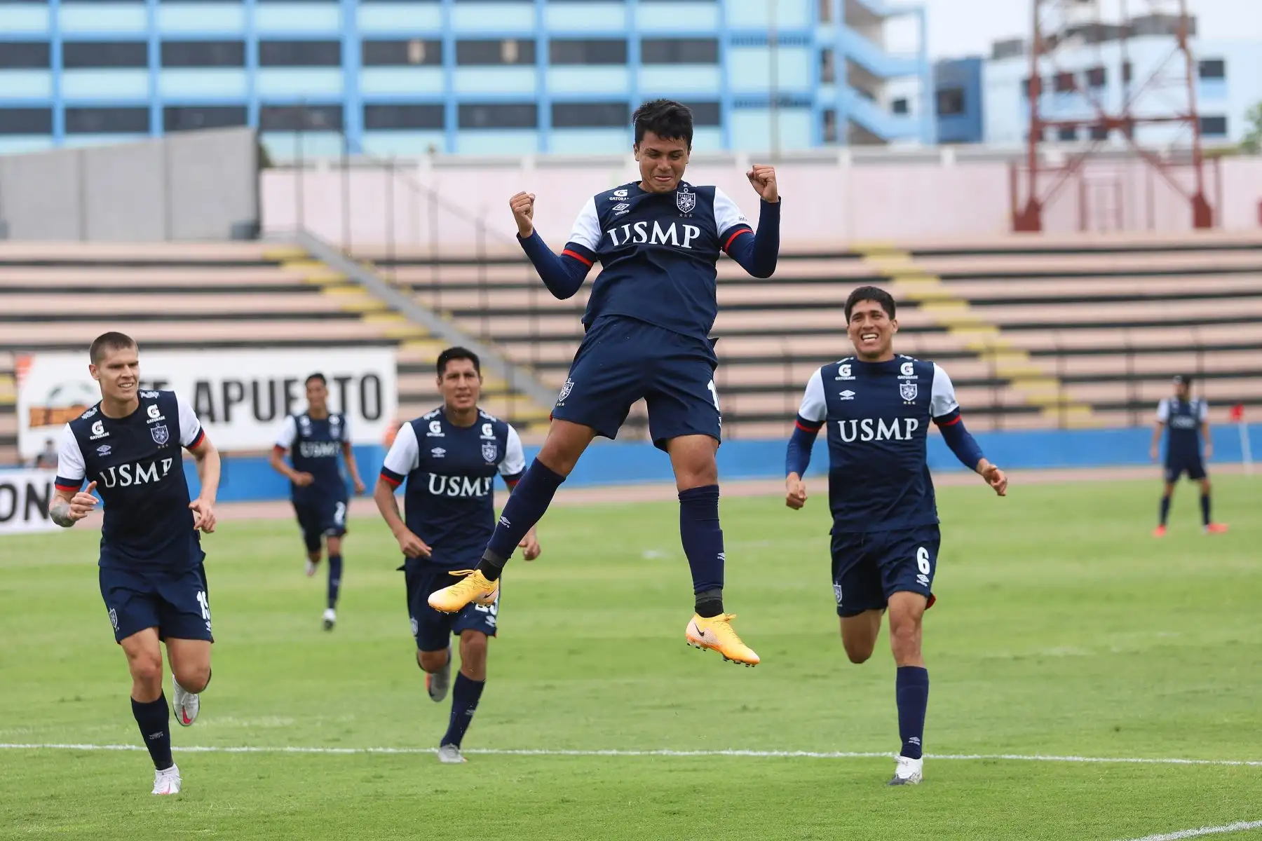 Jairo Concha puso el primero para San Martín ante Atlético Grau por la quinta jornada de la fase 2 de la Liga 1, en el estadio Miguel Grau del Callao. Foto. Liga 1