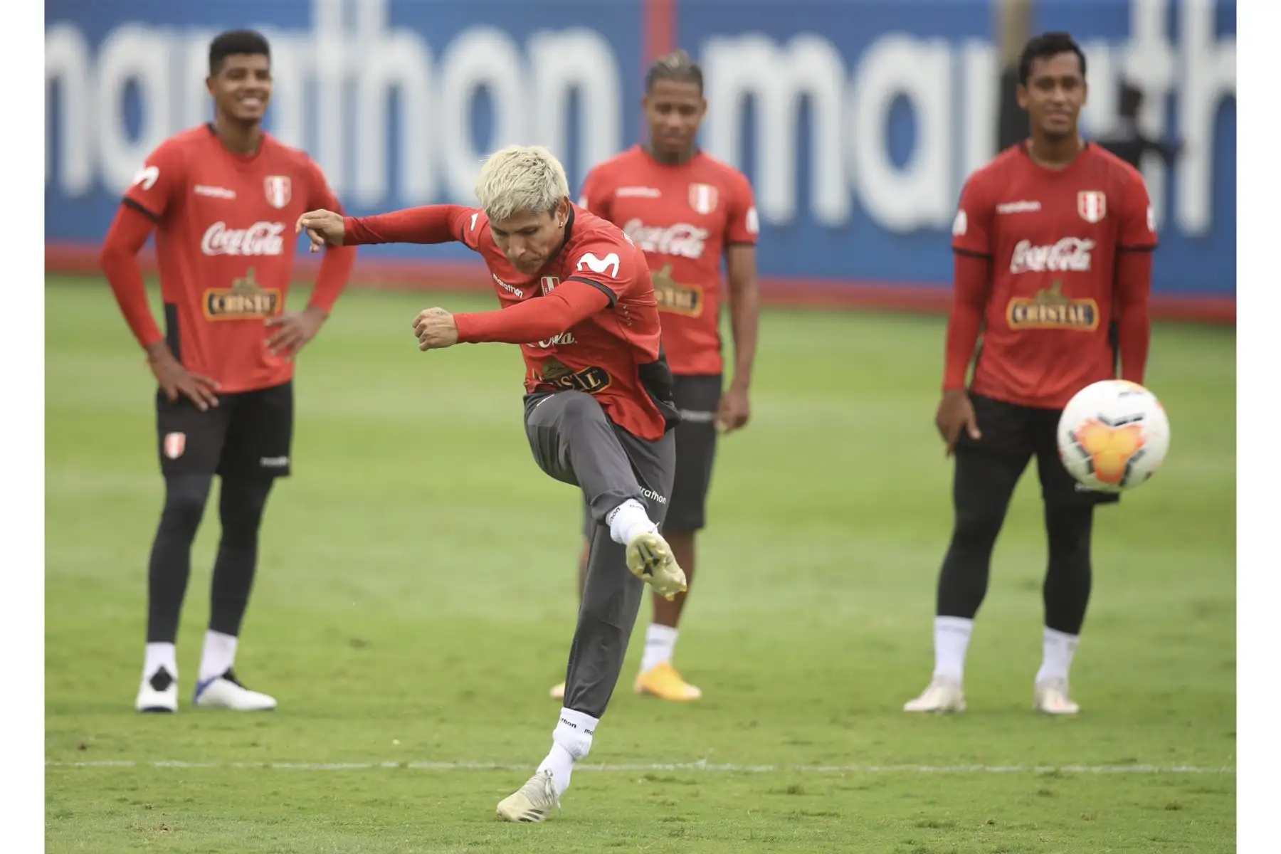 Raúl Ruidíz de la Selección peruana realiza su última práctica en Lima previo viaje a Santiago para enfrentar a Chile por la Clasificatorias Qatar 2022. Foto: @SeleccionPeru