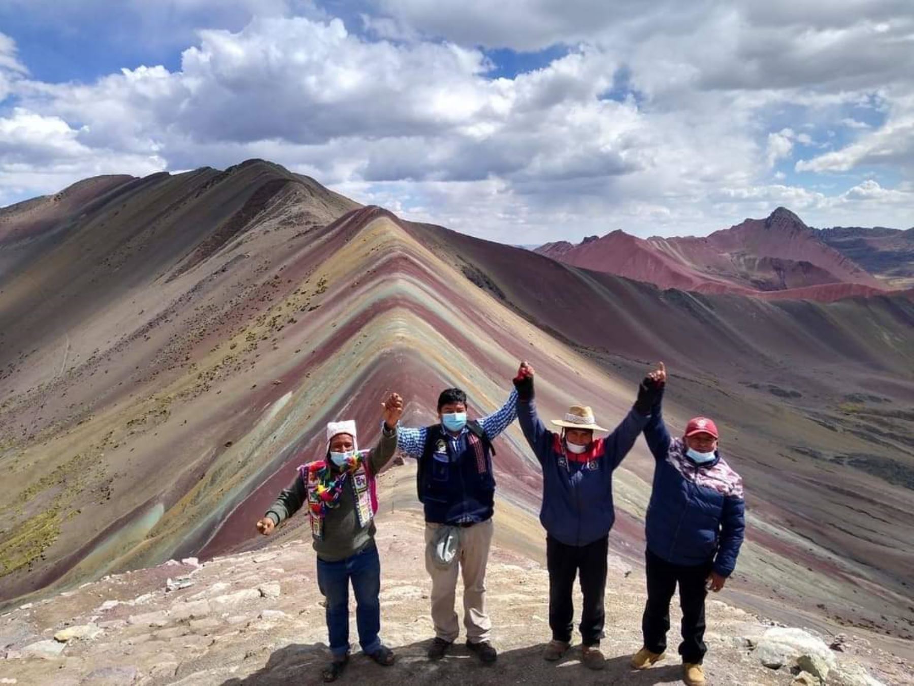 La próxima semana se reanuda el turismo a la montaña de colores Vinicunca, el segundo destino turístico más visitado de Cusco. ANDINA/Difusión