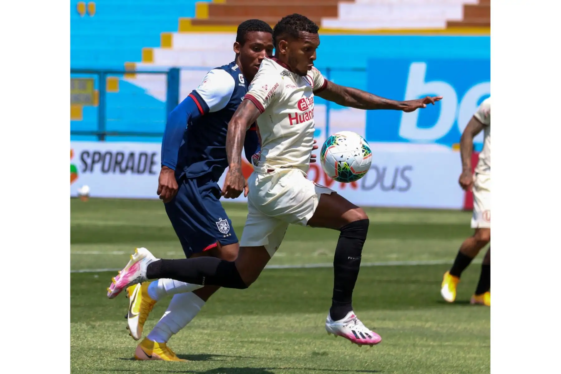 Universitario y San Martín chocan por la sexta jornada de la fase 2, en el estadio Alberto Gallardo. Foto: Liga 1