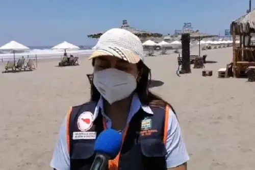 Katteryn Montero Paredes, subgerente de gestión de riesgos de desastres de la municipalidad provincial de Islay, explicó que el simulacro de sismo y tsunami tiene como finalidad evaluar la capacidad de respuesta de la población que hace uso de las playas en esta época del año.