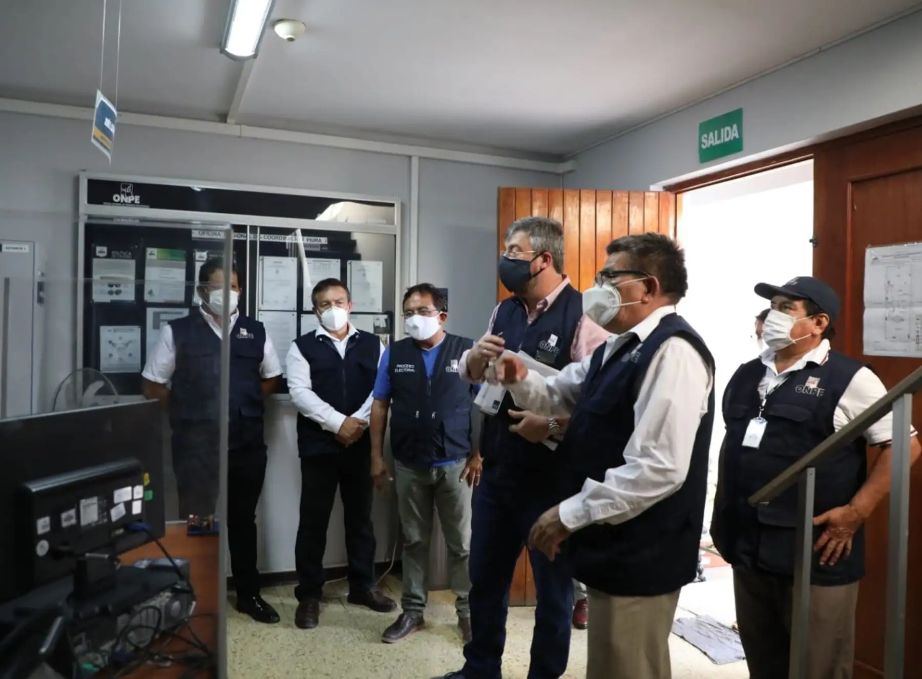 Jefe de la ONPE arriba a Piura para reunión de trabajo con autoridades regionales para coordinar medidas frente a las elecciones generales 2021.