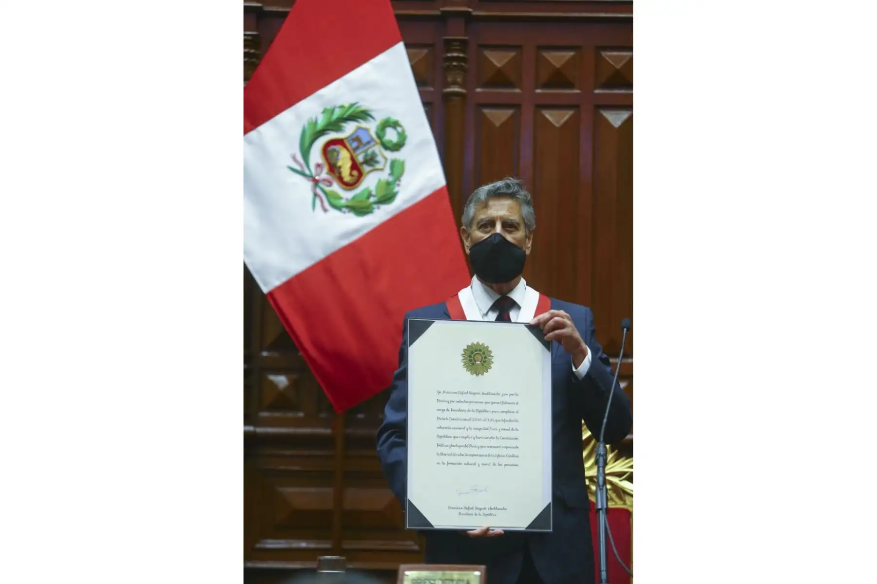 Francisco Sagasti, jura al cargo de presidente de la República en el Congreso. Foto: ANDINA/ Prensa Presidencia