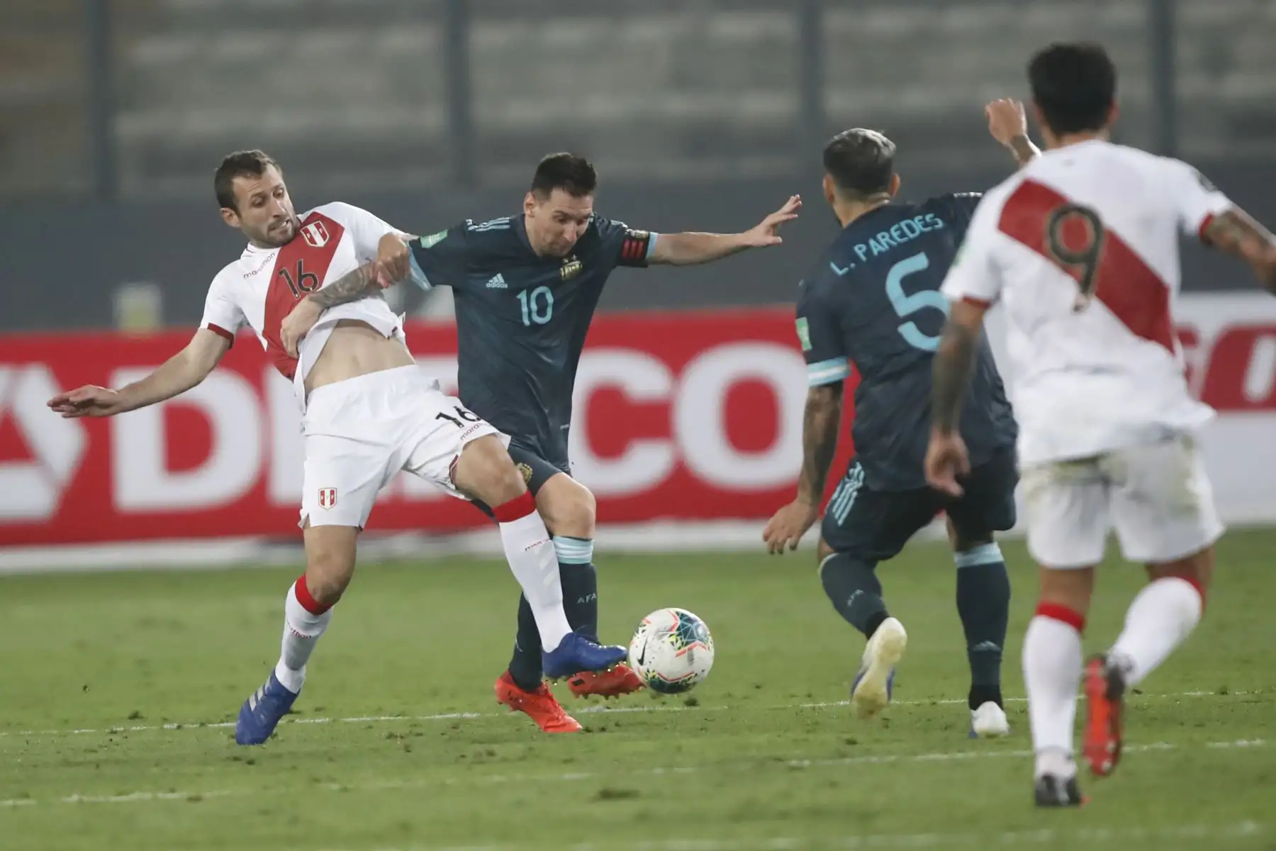 Perú cayó 2-0 ante Argentina en el Estadio Nacional de Lima por la fecha 4 de las eliminatorias rumbo a Qatar 2022. Foto: ANDINA/Juan Carlos Guzmán