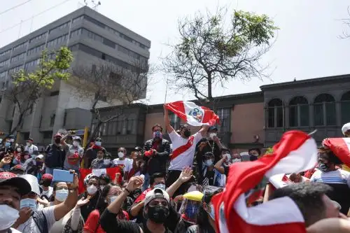 Citizens participated in protests as political crisis deepened in Peru. Photo: ANDINA/Renato Pajuelo