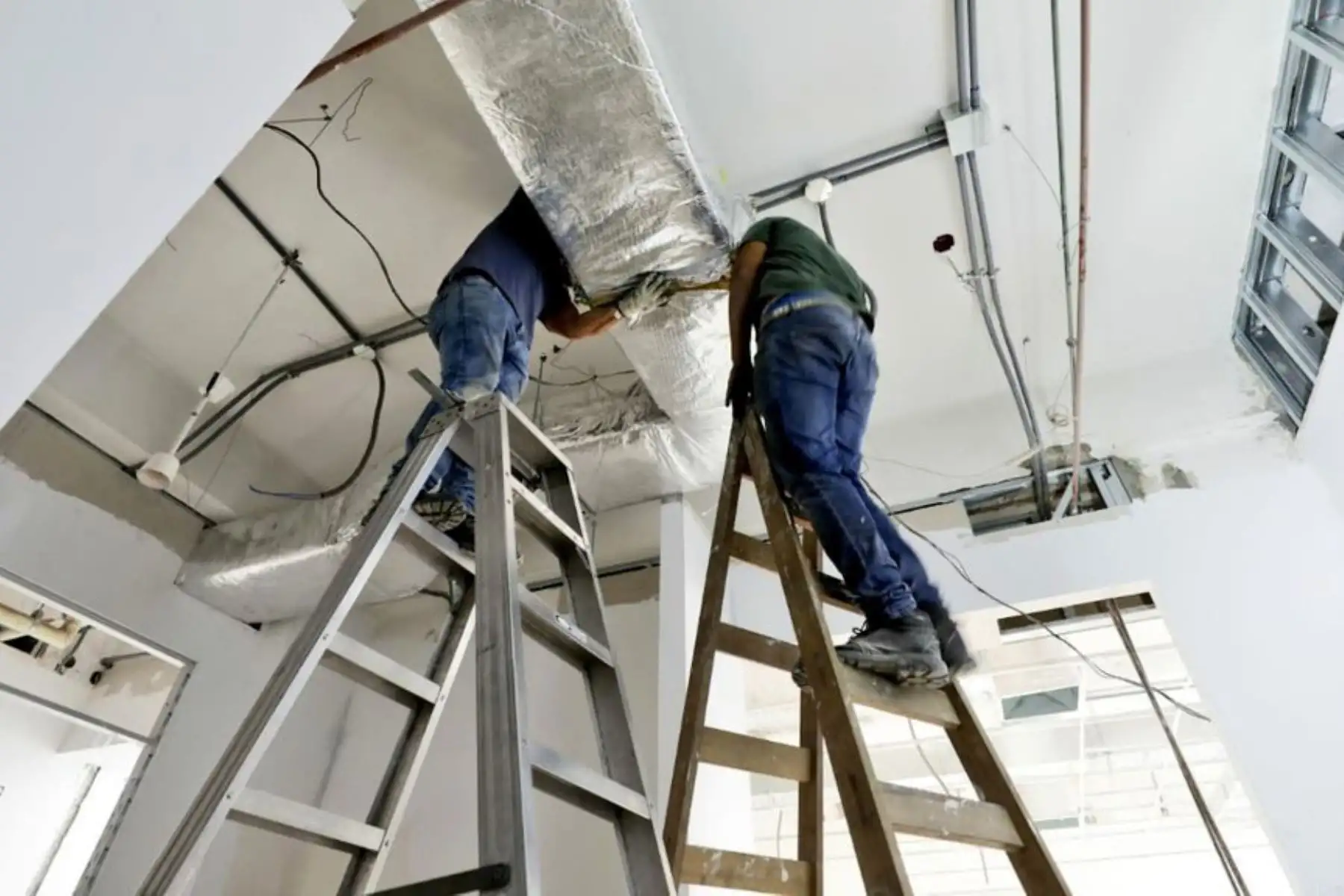 La remodelada emergencia del hospital Alcántara de EsSalud
, contará con 1085 m2 de área remodelada, tópico de cirugía, tópico de gineco-obstetricia, tópico de medicina, tópico de pediatría, área de triaje, Shock Trauma y salas de observación para varones, damas y niños.
Foto: EsSalud