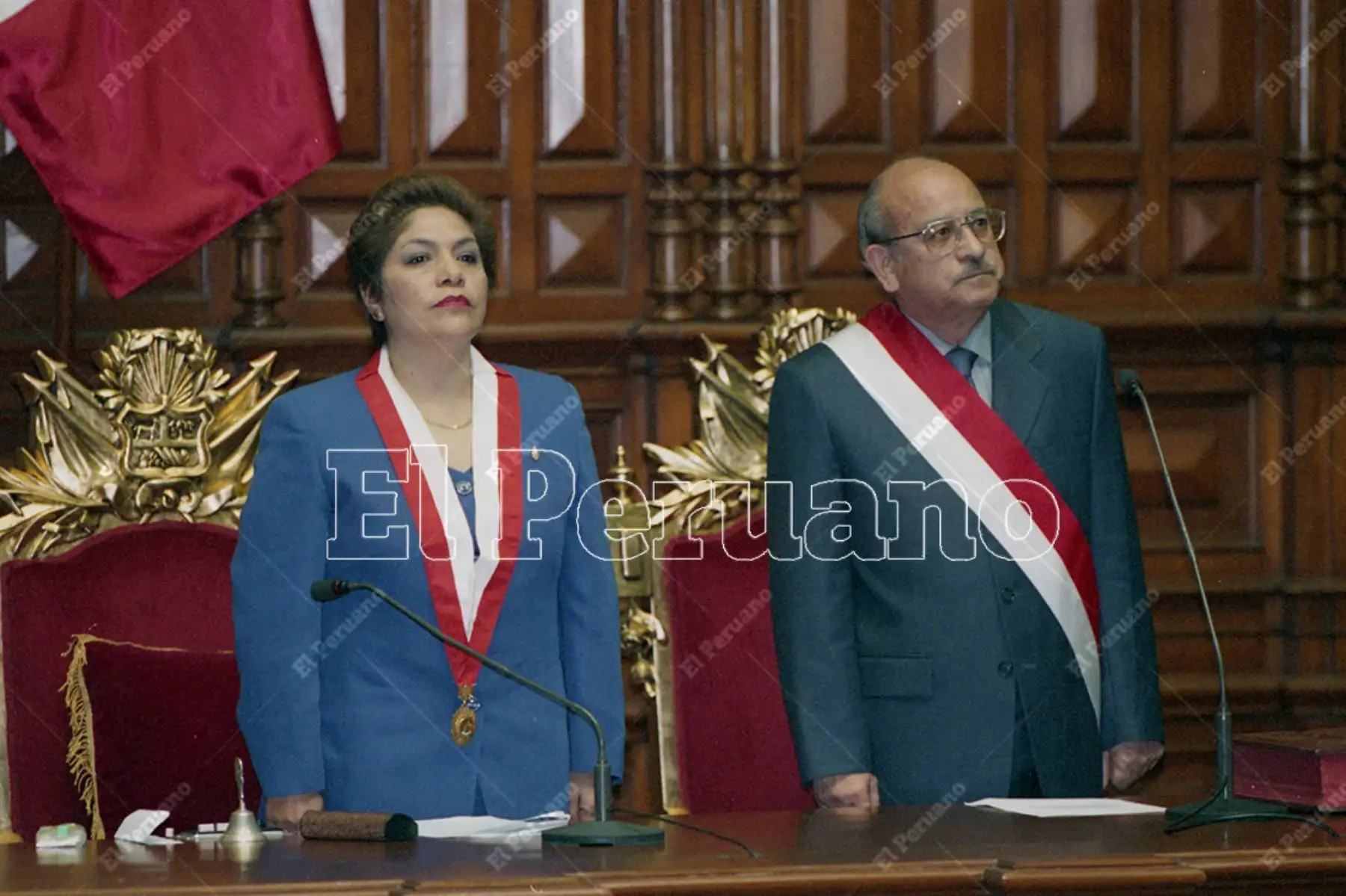 Lima - 22 noviembre 2000. Juramentación de Valentín Paniagua Corazao como presidente de la República. Foto: Diario Oficial El Peruano / Ricardo Choy-Kifox