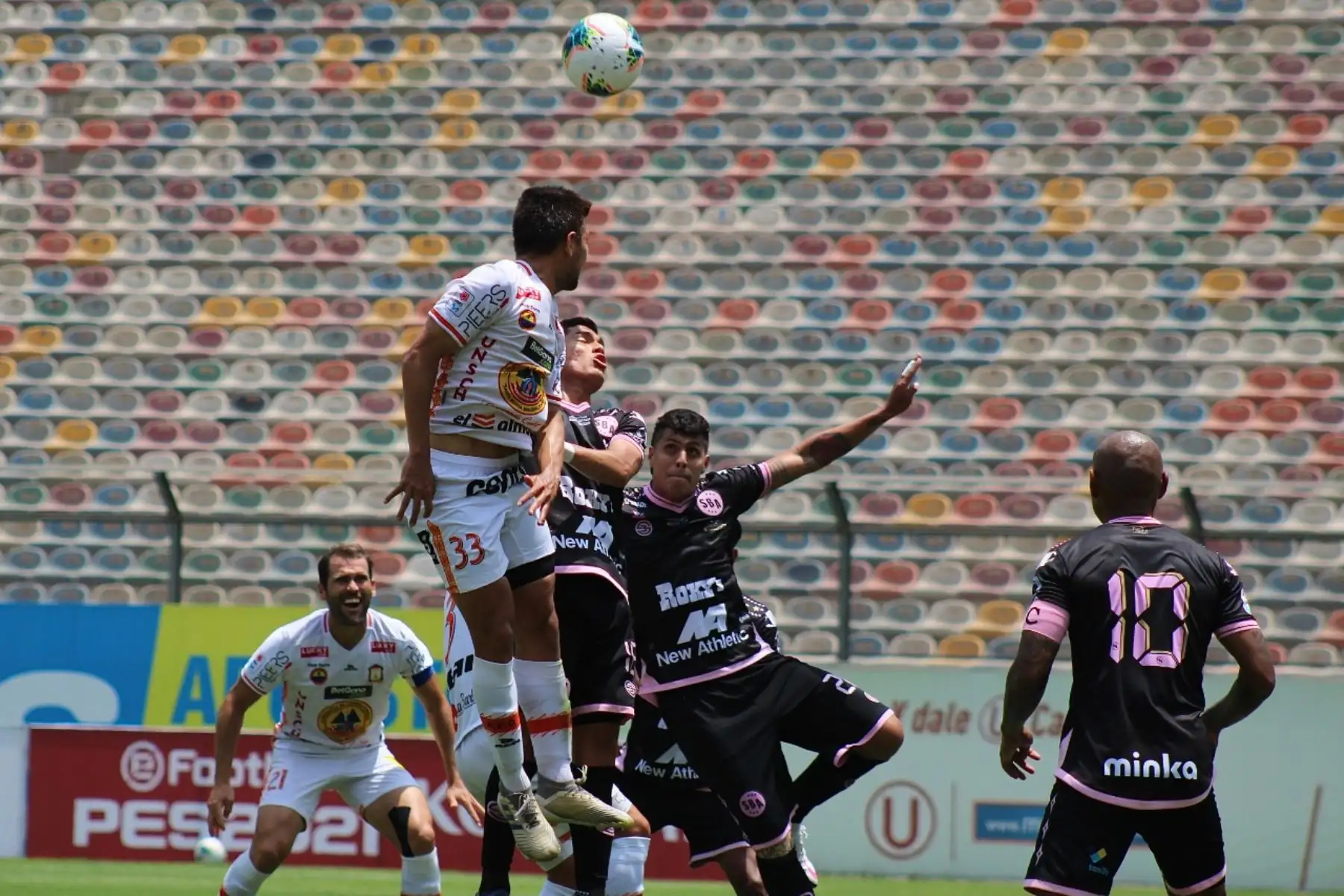 Sport Boys se enfrenta ante Ayacucho FC por la octava jornada de la fase 2, en el Estadio Monumental. Foto: ANDINA/Liga 1