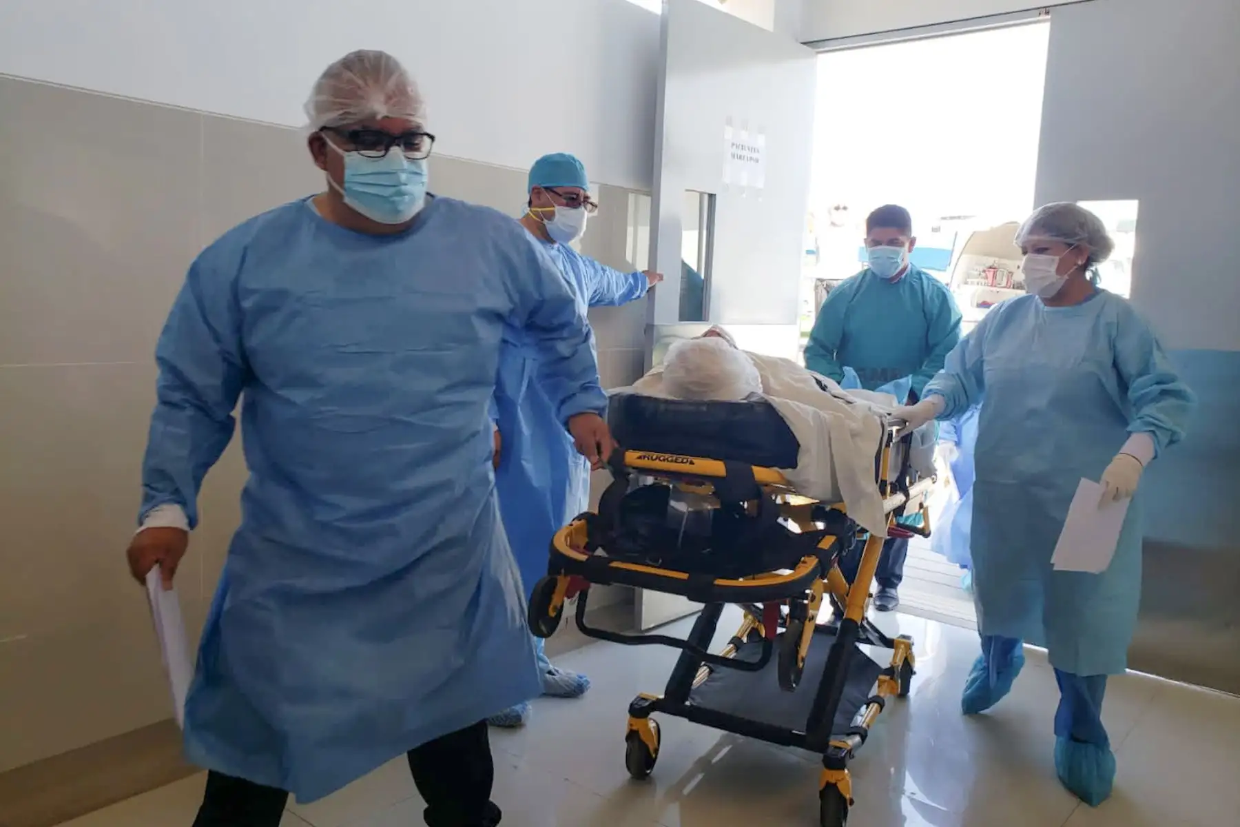 La Red Asistencial Tacna del Seguro Social de Salud – EsSalud realizó un exitoso operativo múltiple de colocación de marcapasos y cambio de generador en pacientes tacneños, evitando que los pacientes sean referidos a otros centros asistenciales y puedan ser atendidos en la región. Foto: ANDINA/EsSalud