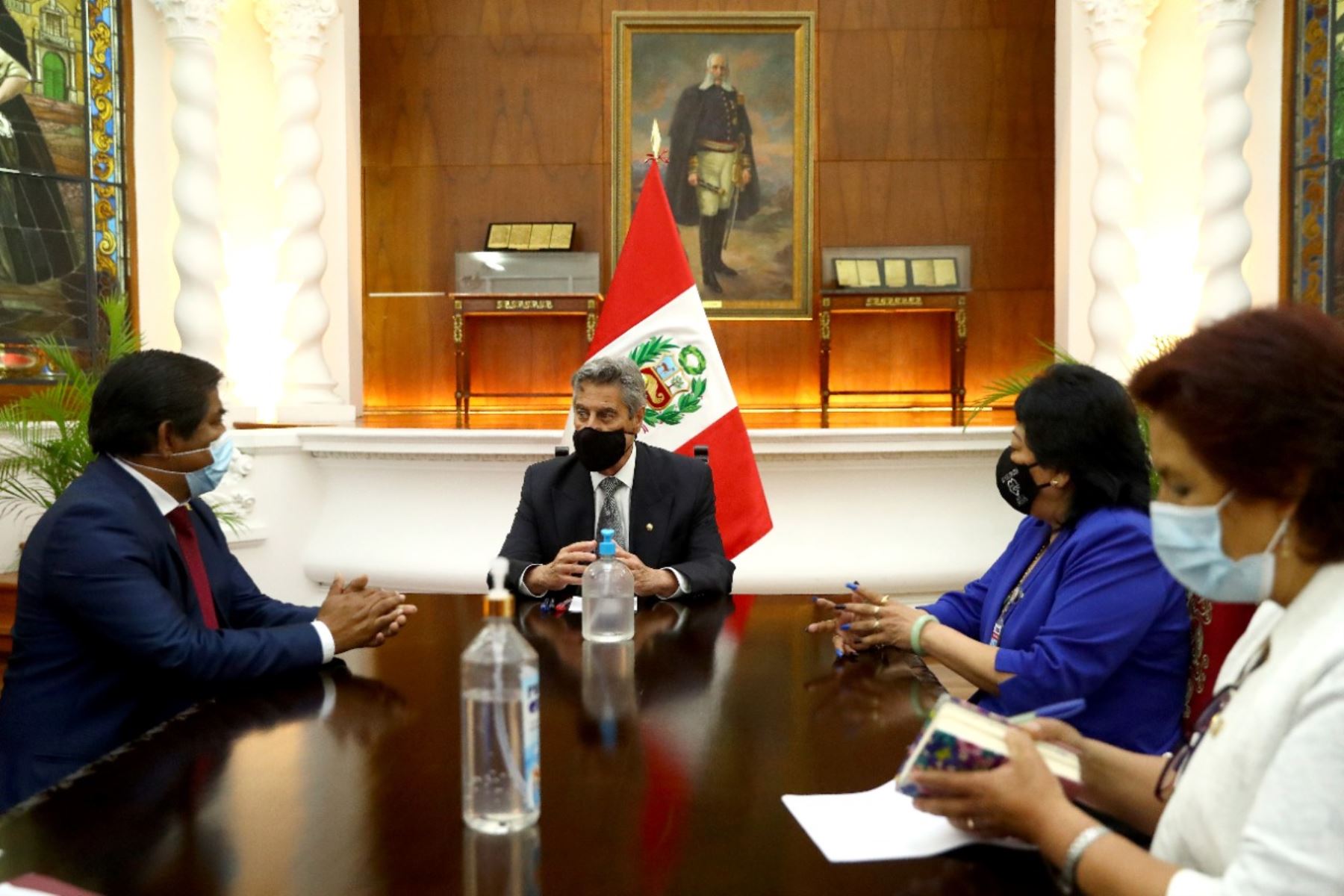 Presidente Francisco Sagasti se reúne en Palacio de Gobierno con miembros del partido Somos Perú y congresistas de la bancada. Foto: ANDINA/Prensa Presidencia
