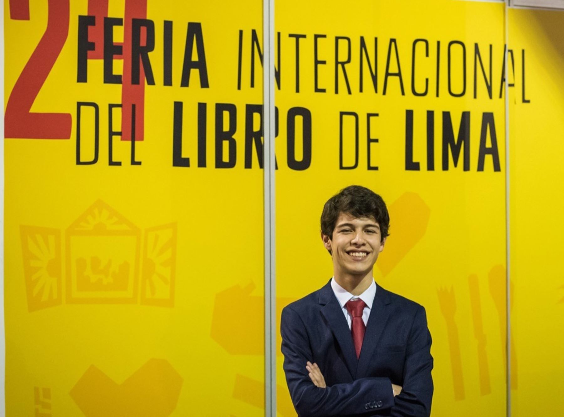 Designan a Santiago Mena como el primer joven embajador para la propiedad intelectual, informó Indecopi.