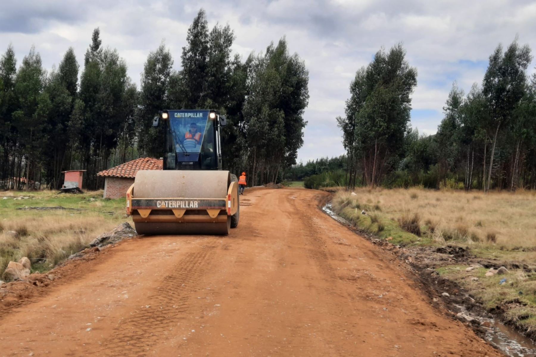 Provías Descentralizado financiará obras de mantenimiento vial en las regiones de Ayacucho y Pasco. ANDINA/Difusión