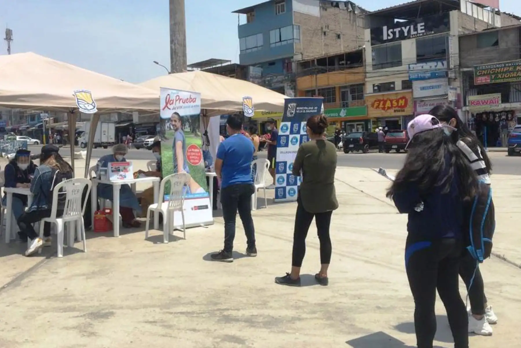 Más de 100 personas fueron tamizadas para descartar que sean portadores del virus del VIH. La intervención se llevó a cabo en la Explanada de la municipalidad de Villa El Salvador.
Foto: @DIRISLimaSur