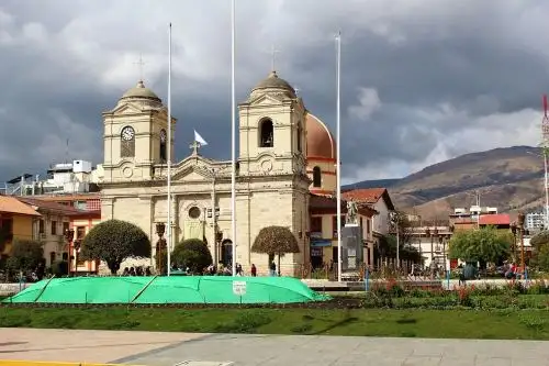 Plaza Constitución en la ciudad de Huancayo.