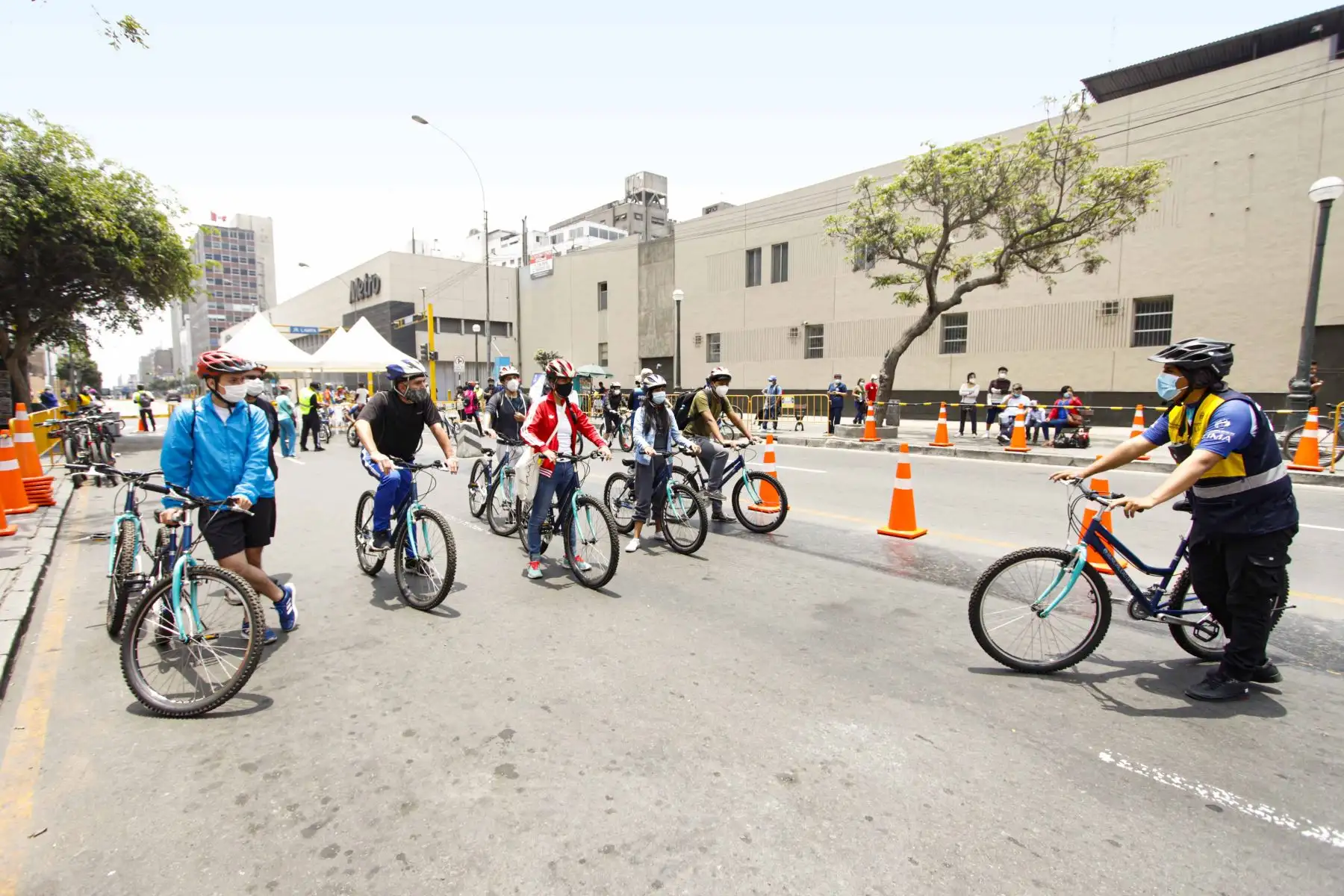De 7 a.m. a 7 p.m., 68 manzanas del Centro Histórico se cierran al transporte de vehículos para promover actividades deportivas, culturales y turísticas con todos los protocolos de bioseguridad. Foto: MML