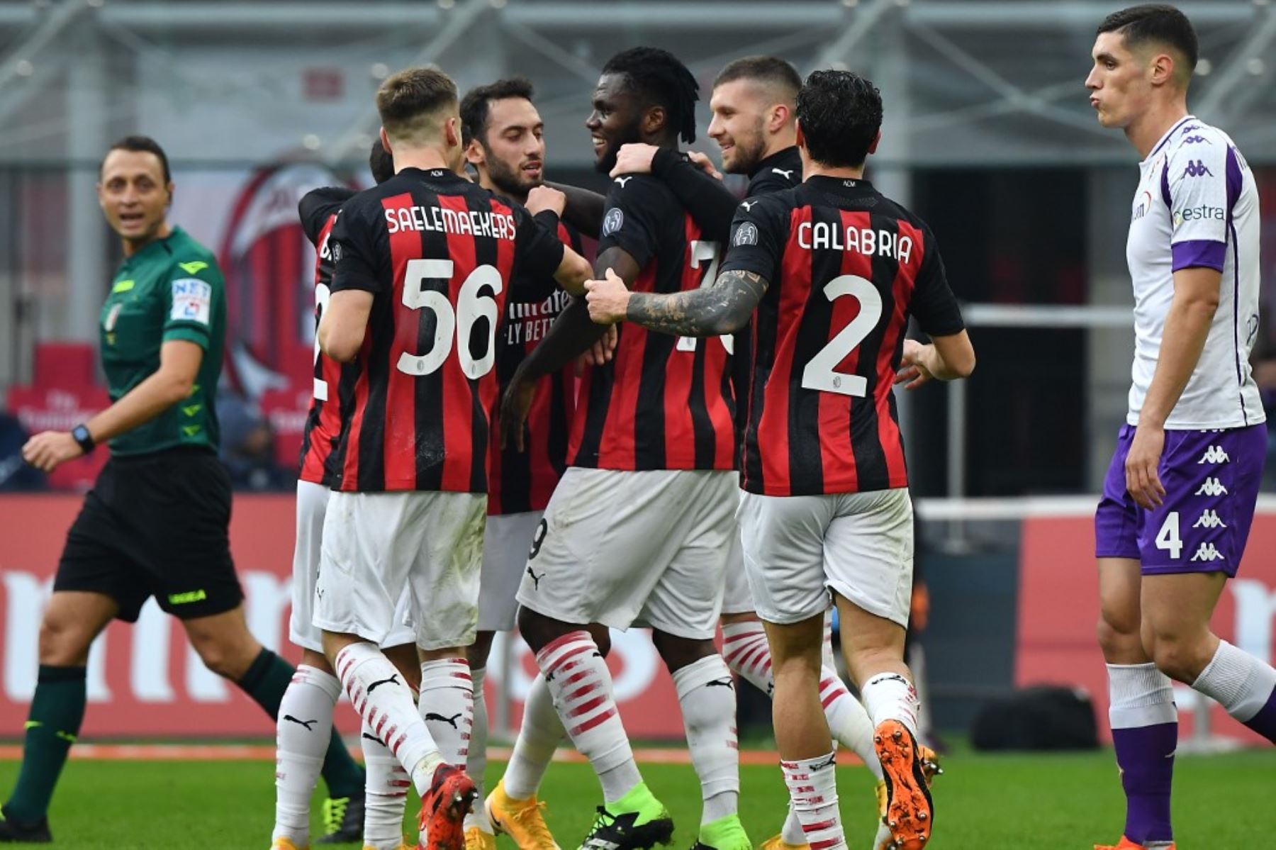 El Milan aumenta su ventaja como líder de la Serie A de Italia